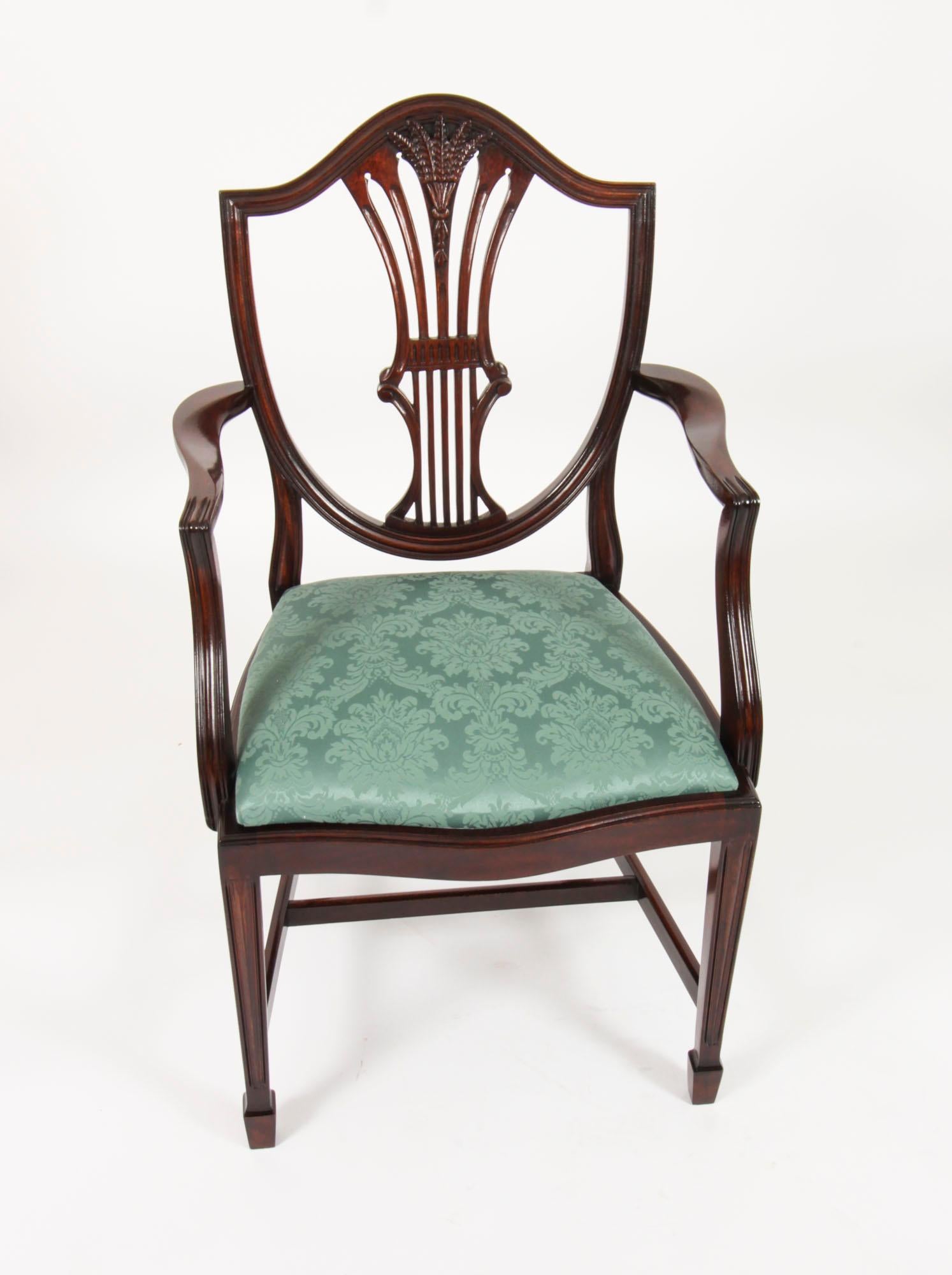 Vintage Set 14 Wheatsheaf Shieldback Dining Chairs 20th Century  For Sale 5