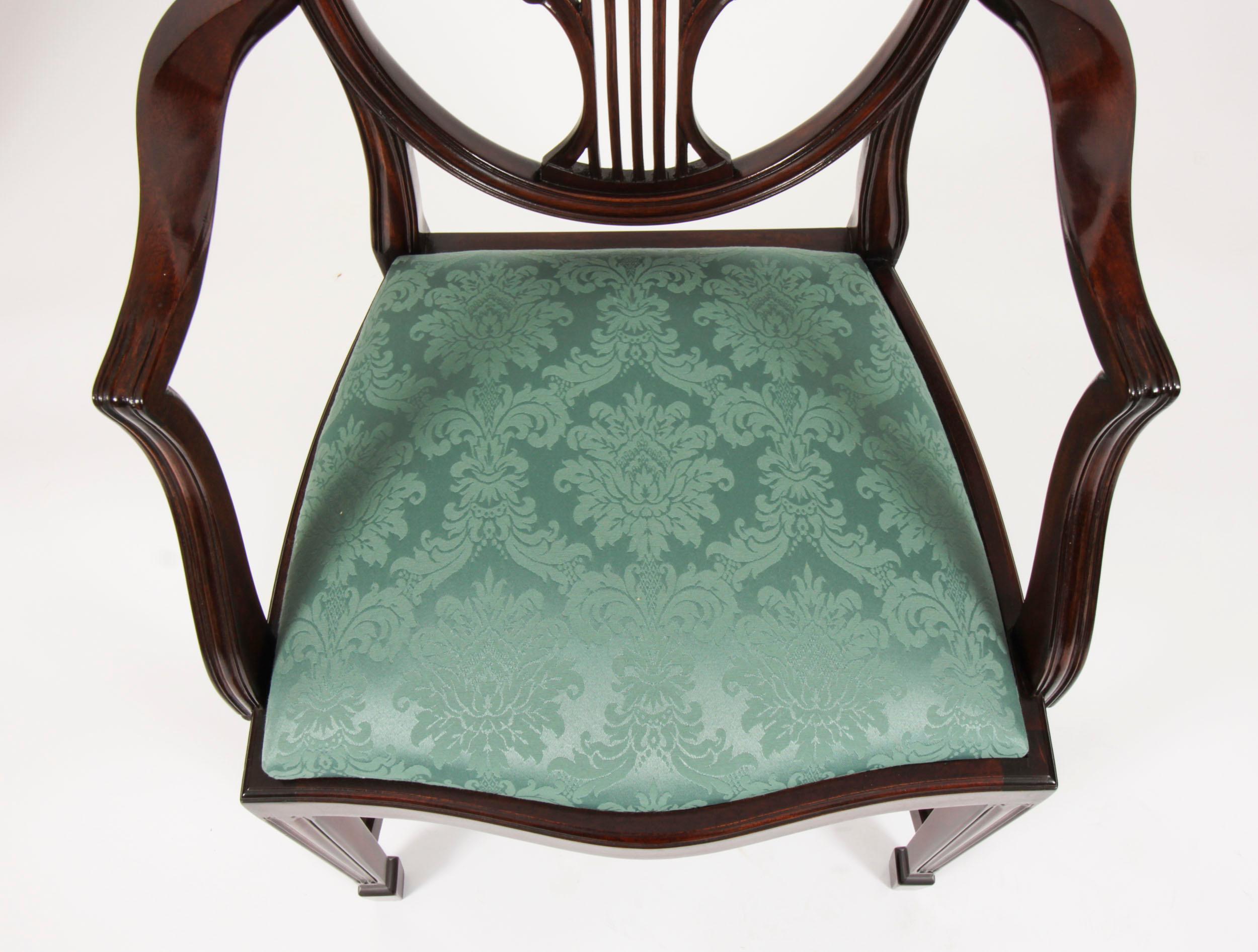 Vintage Set 14 Wheatsheaf Shieldback Dining Chairs 20th Century  For Sale 7