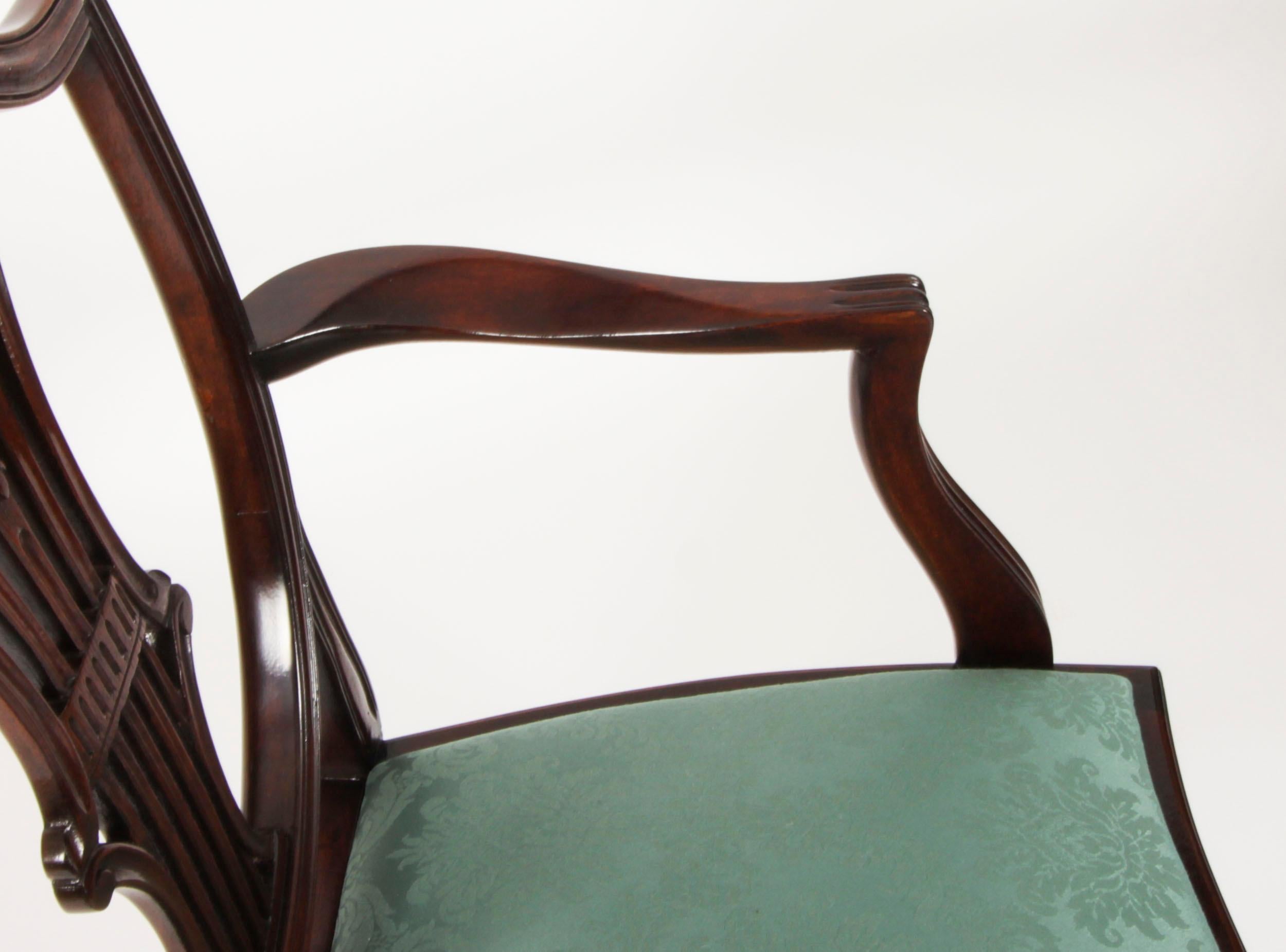 Vintage Set 14 Wheatsheaf Shieldback Dining Chairs 20th Century  For Sale 10