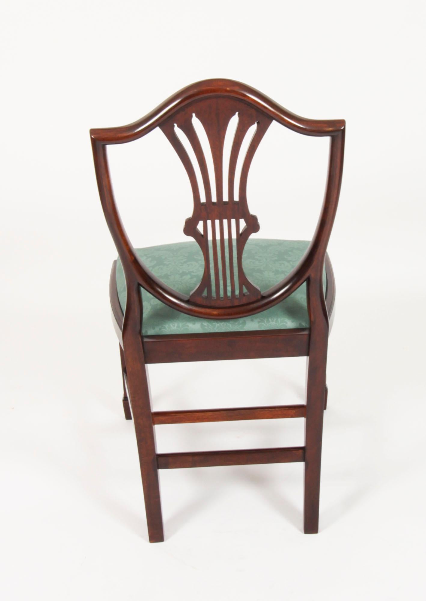 Vintage Set 14 Wheatsheaf Shieldback Dining Chairs 20th Century  For Sale 3