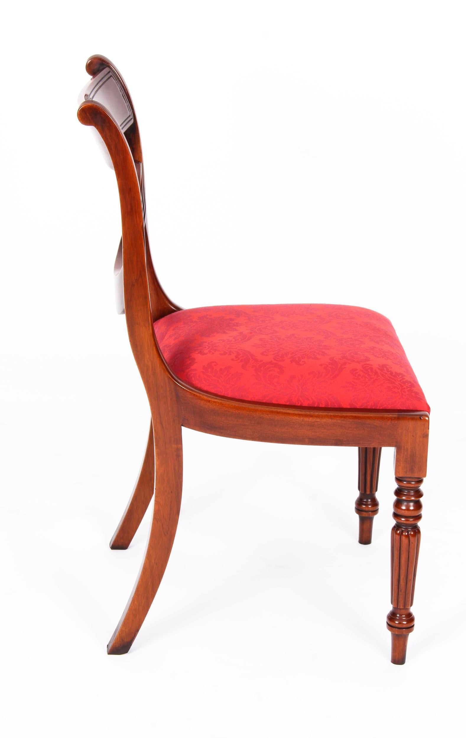 Vintage Set 22 Regency Revival Swag back Dining Chairs 20th Century For Sale 8