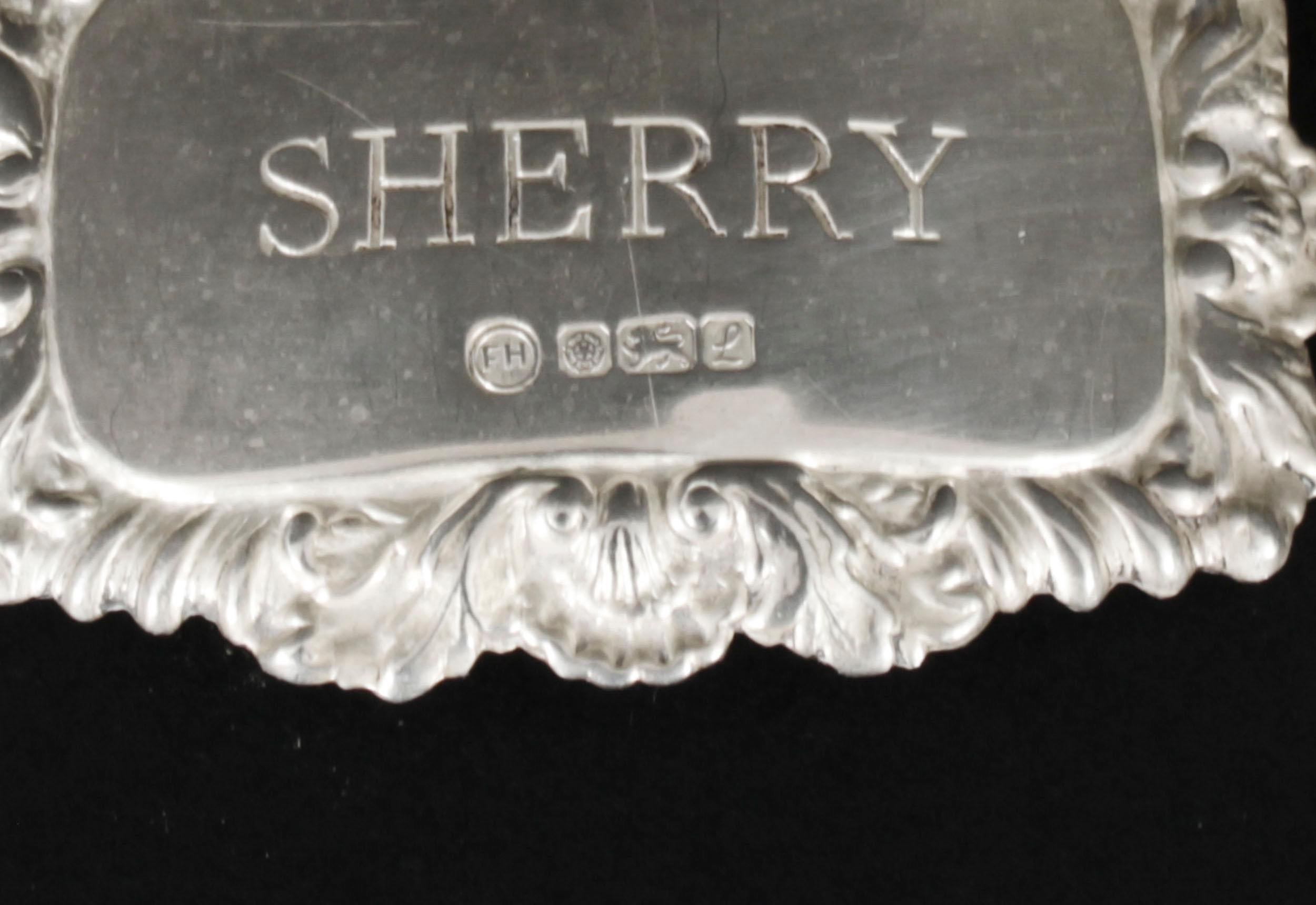 Vintage Set 3 Sterling Silver Drink Labels Whisky, Brandy Sherry Dated 1981 For Sale 7