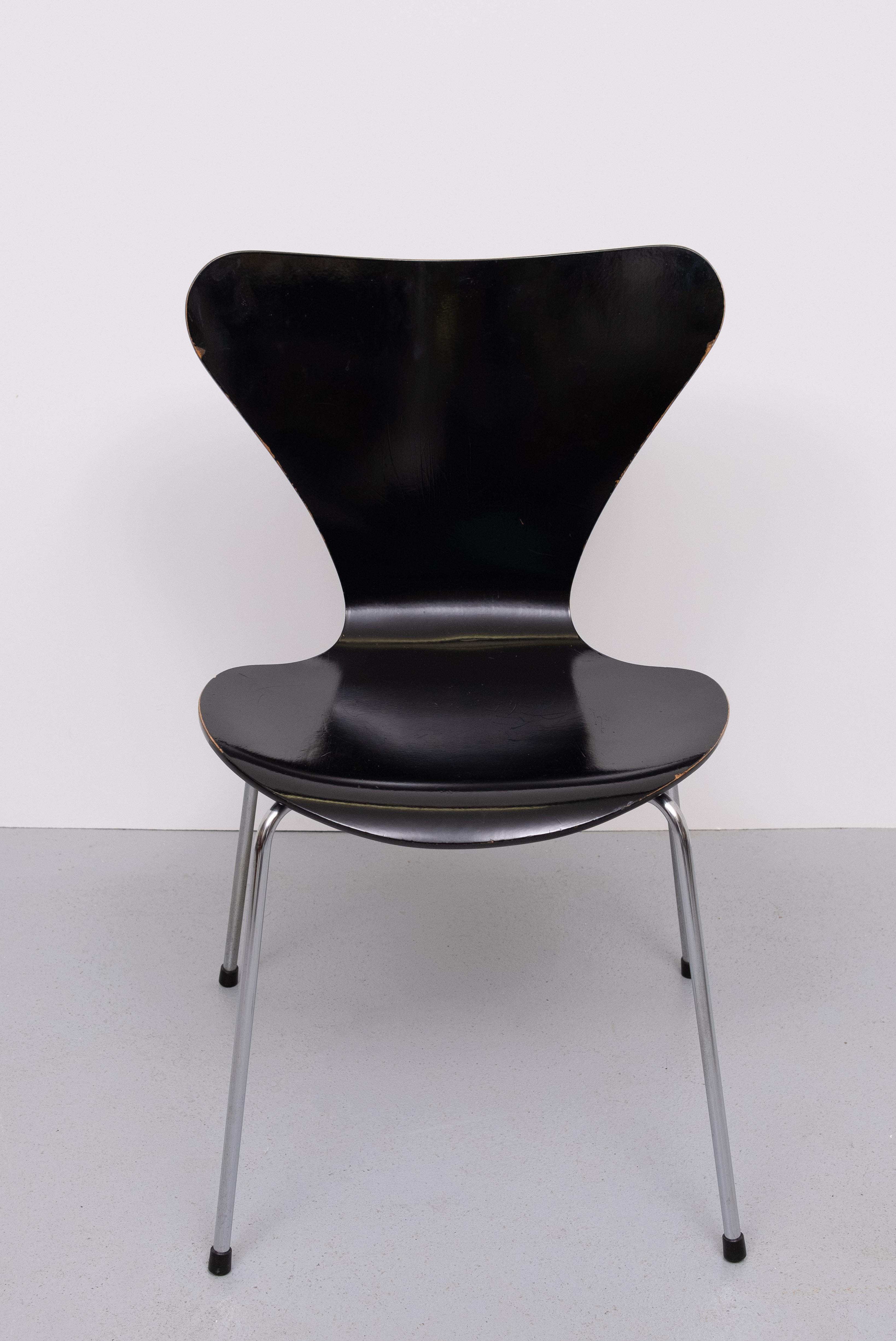 Set 3107 sedie a farfalla vintage design Arne Jacobsen per Fritz Hansen In condizioni buone in vendita a Den Haag, NL