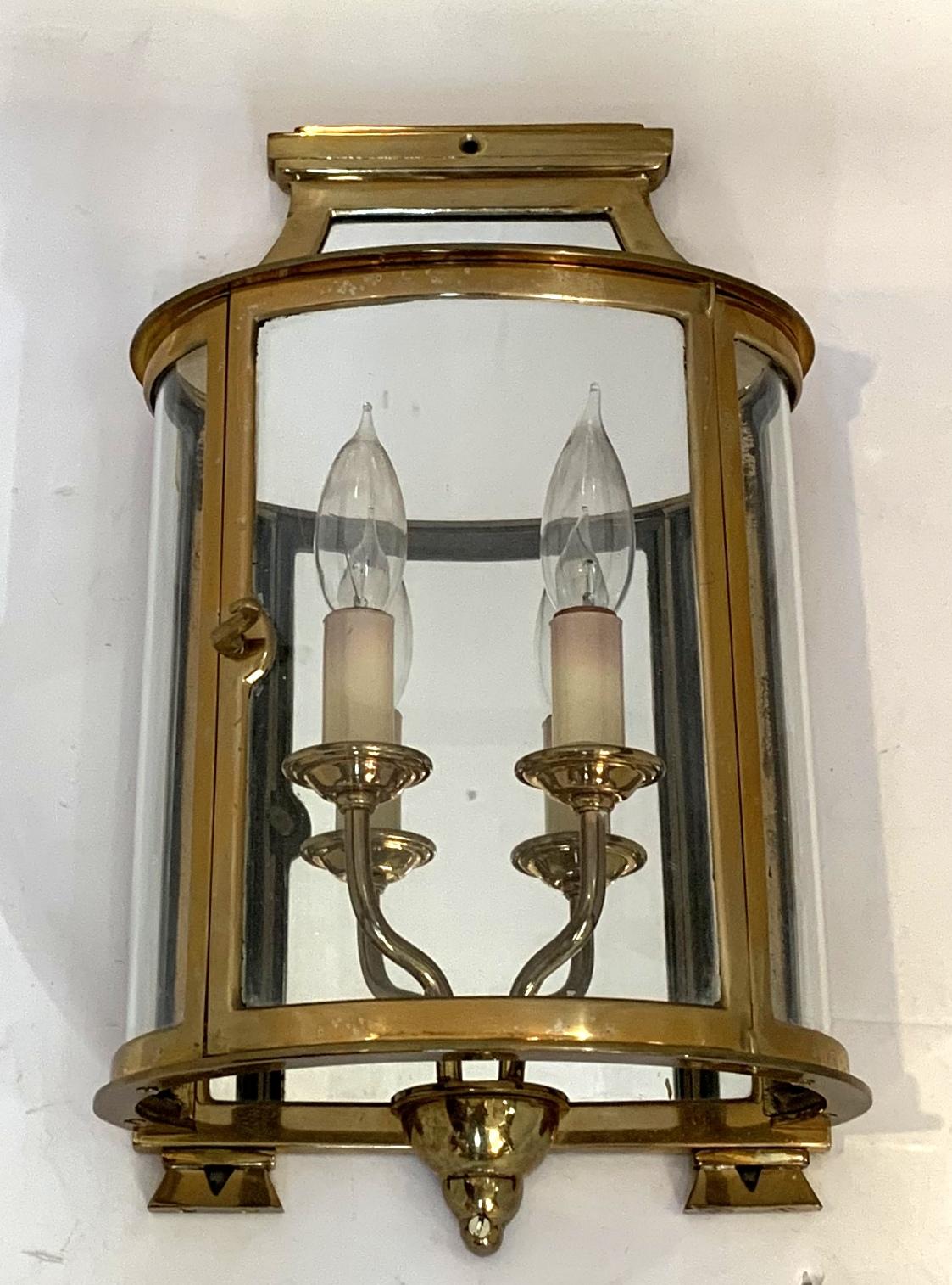 Vintage Pair Bronze Wall Lantern Sconces Curved Glass Mirrored Back Vaughan In Good Condition In Roslyn, NY