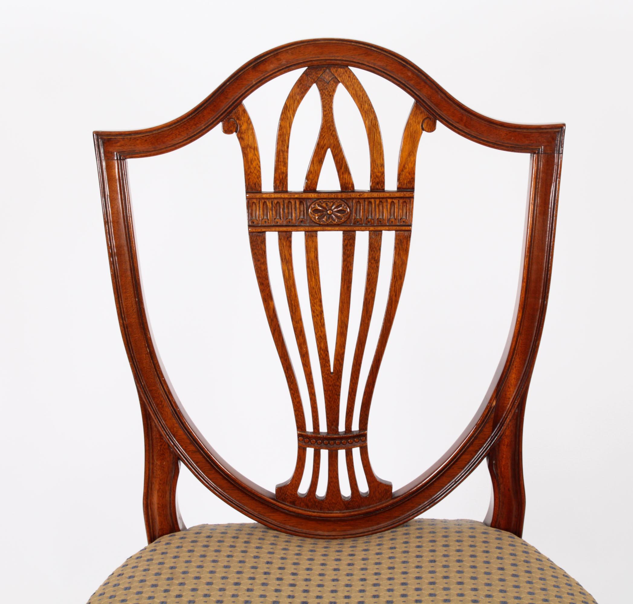 Late 20th Century Vintage Set 6 Hepplewhite Shield Back Dining Chairs by William Tillman