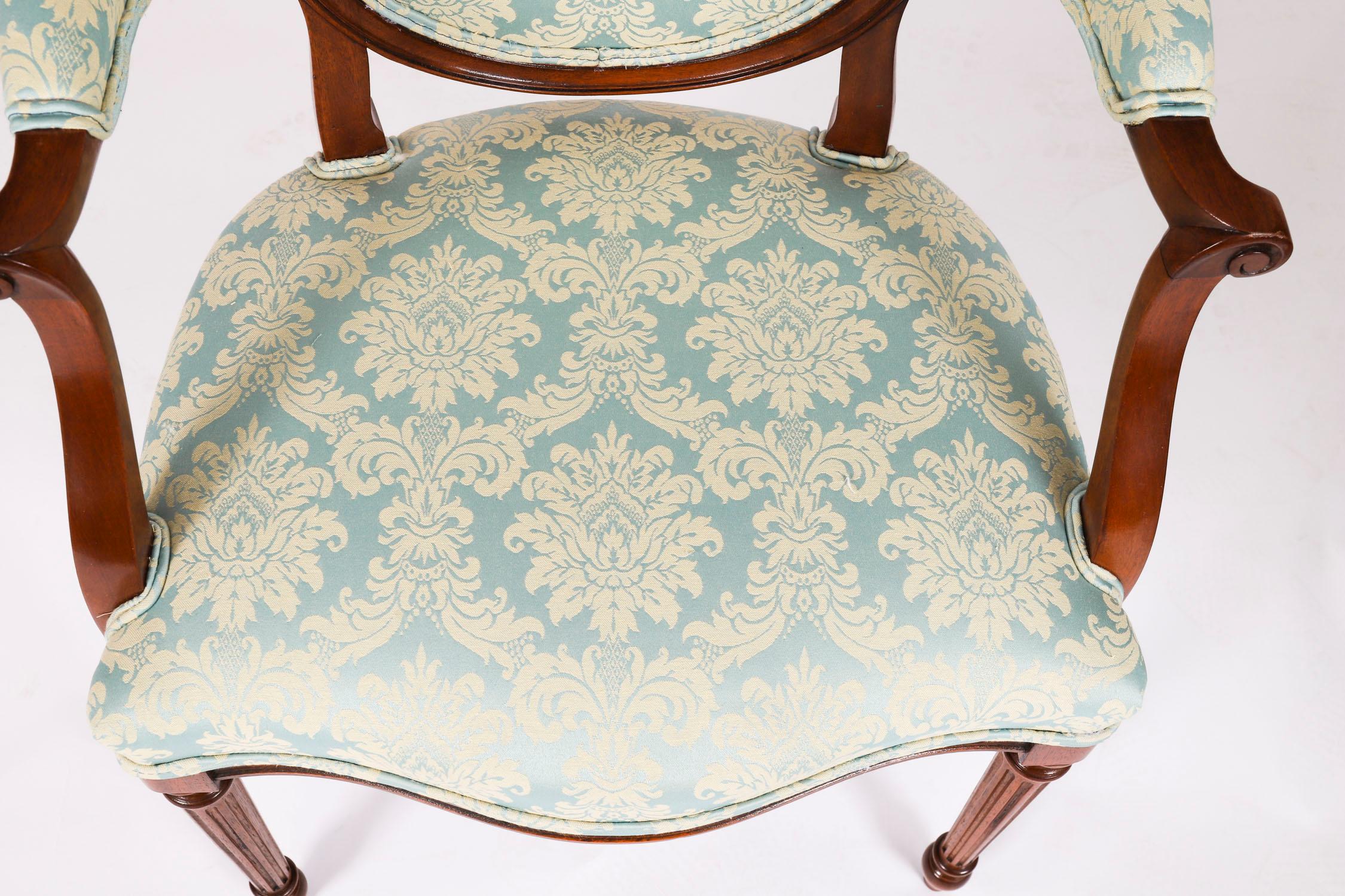 Vintage Set 8 Louis XIV Revival Upholstered Back Dining Chairs 20th Century in vendita 7
