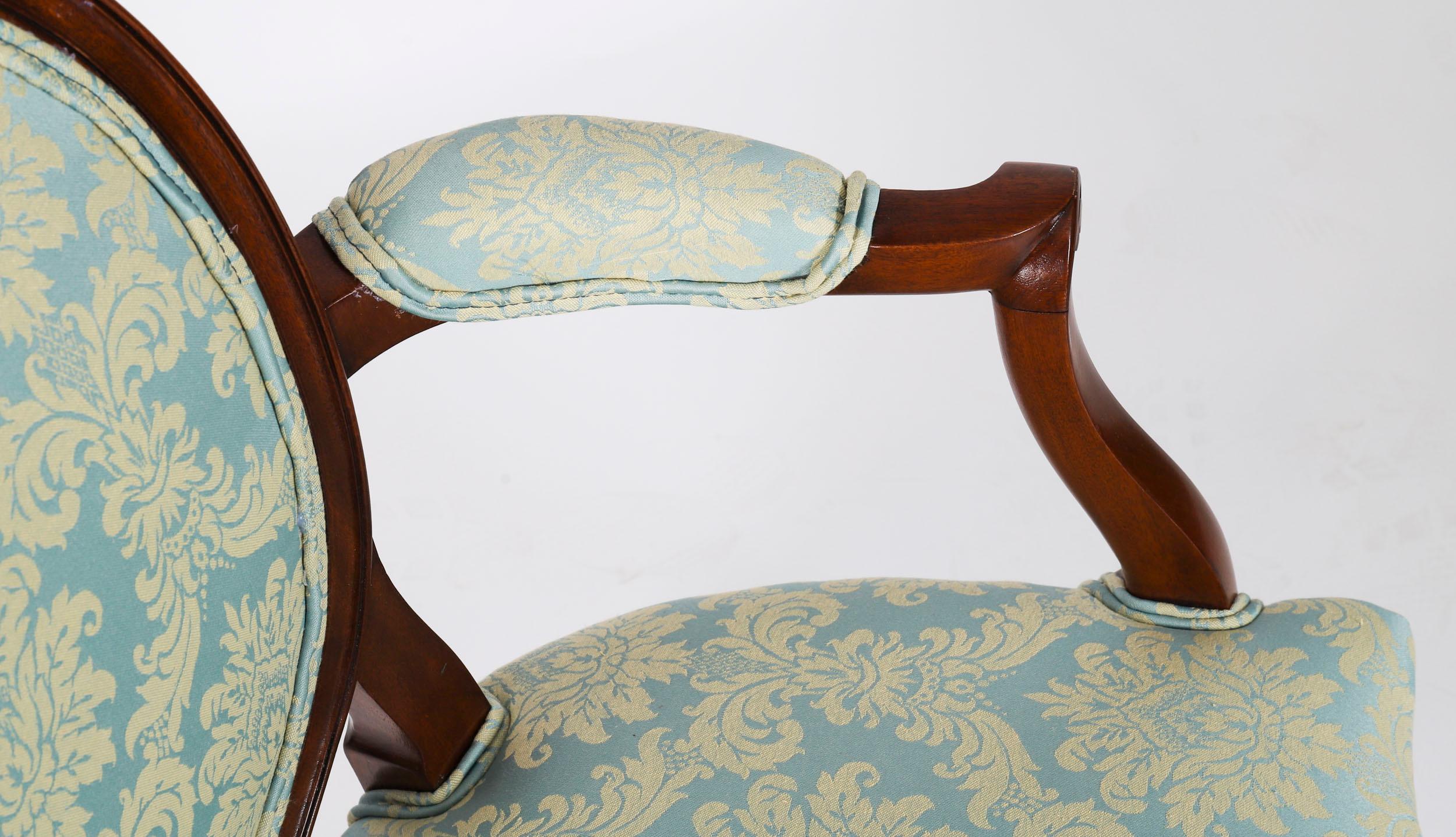 Vintage Set 8 Louis XIV Revival Upholstered Back Dining Chairs 20th Century in vendita 9