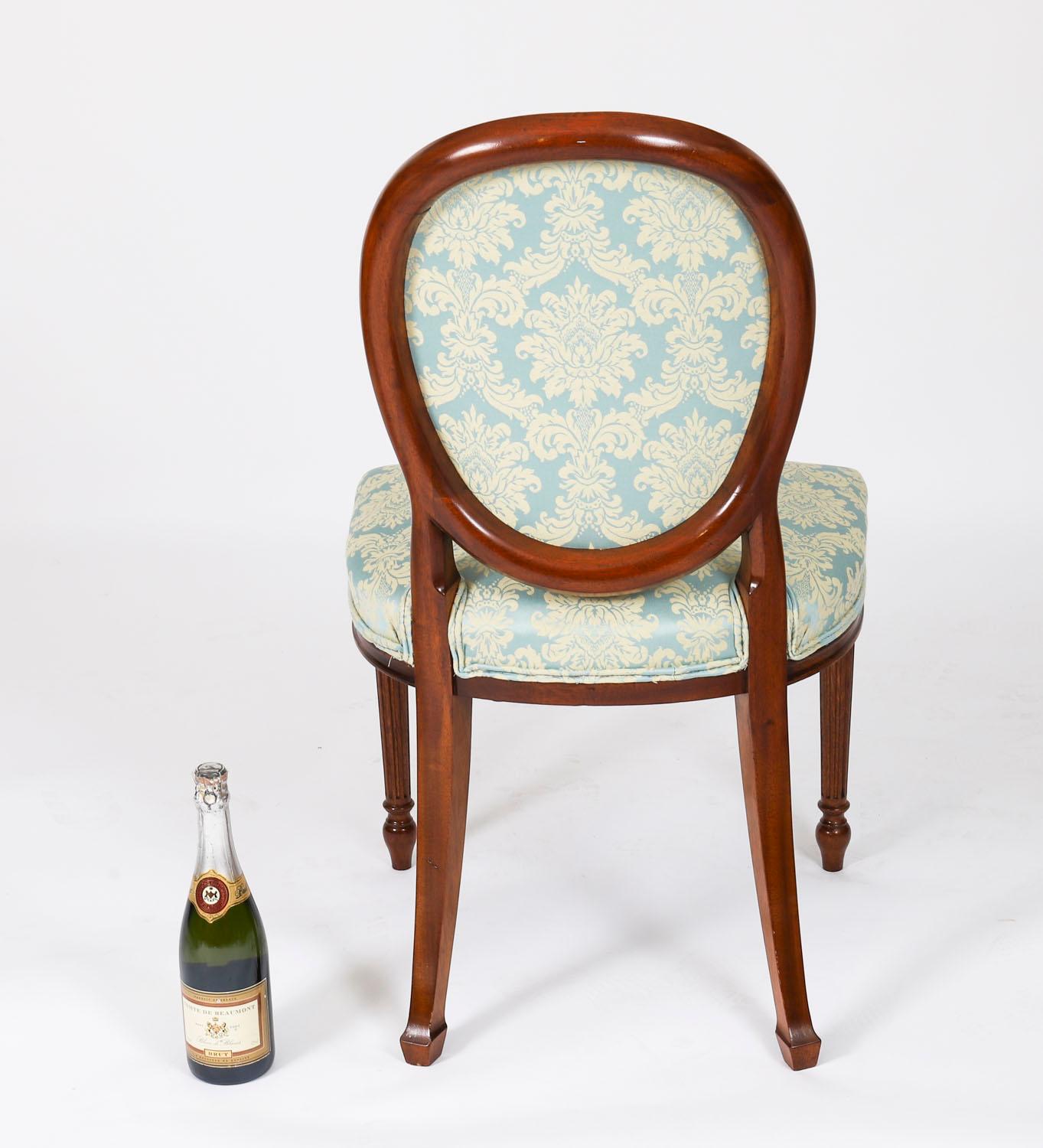 Vintage Set 8 Louis XIV Revival Upholstered Back Dining Chairs 20th Century in vendita 10