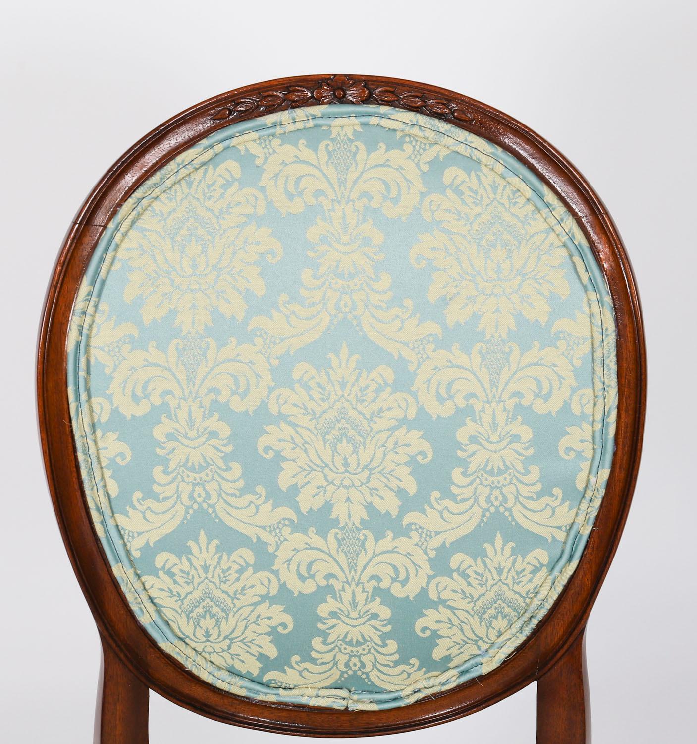 Vintage Set 8 Louis XIV Revival Upholstered Back Dining Chairs 20th Century in vendita 1