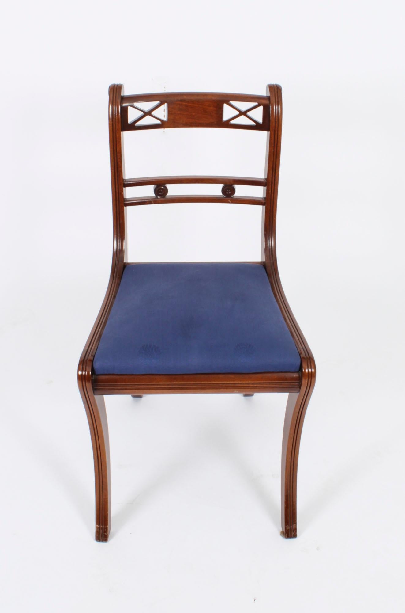 English Vintage Set 8 Regency Revival Bar back Dining Chairs 20th Century For Sale