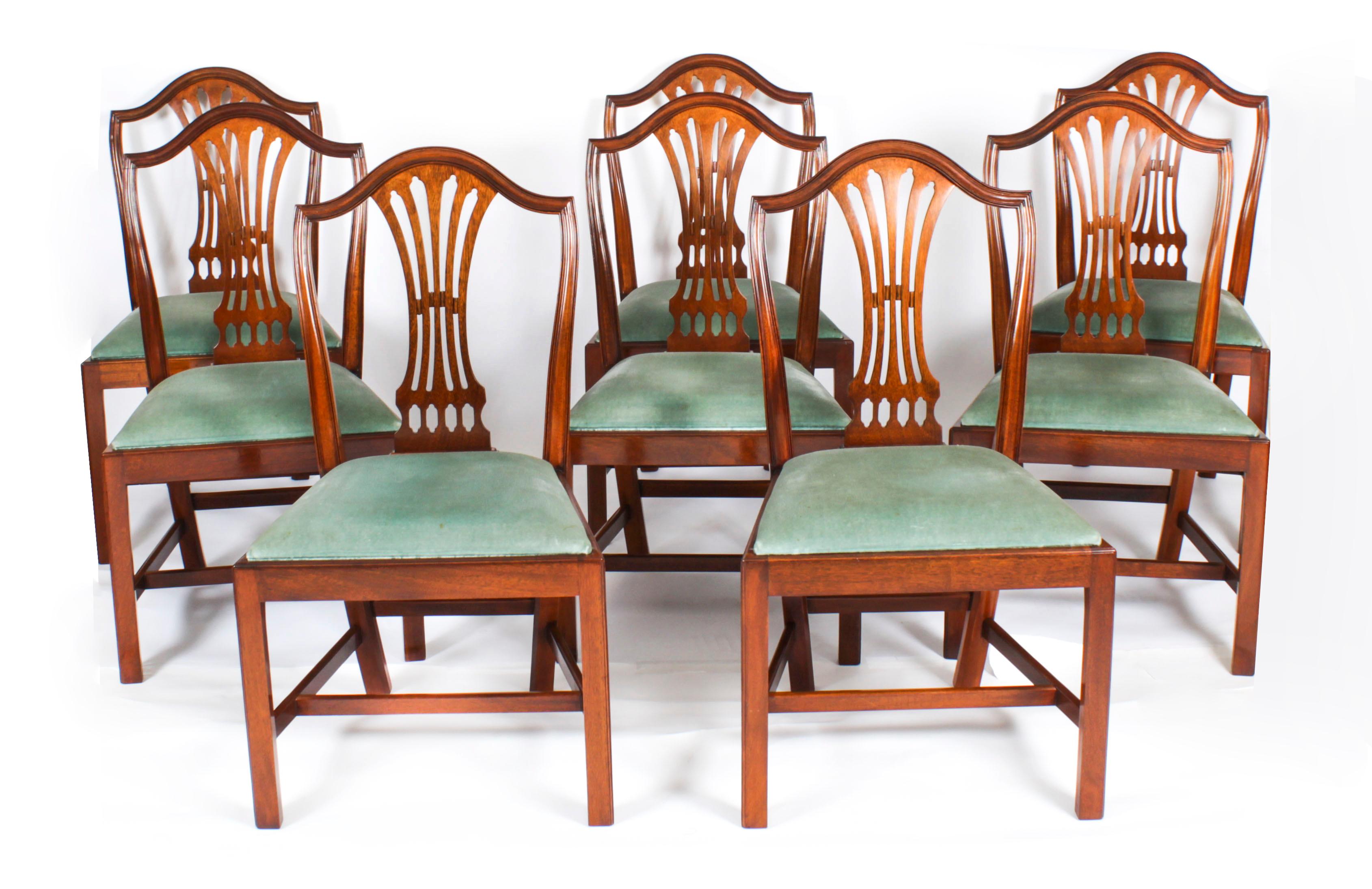 Vintage Set 8 Shield Back Dining Chairs by William Tillman 20th Century 5