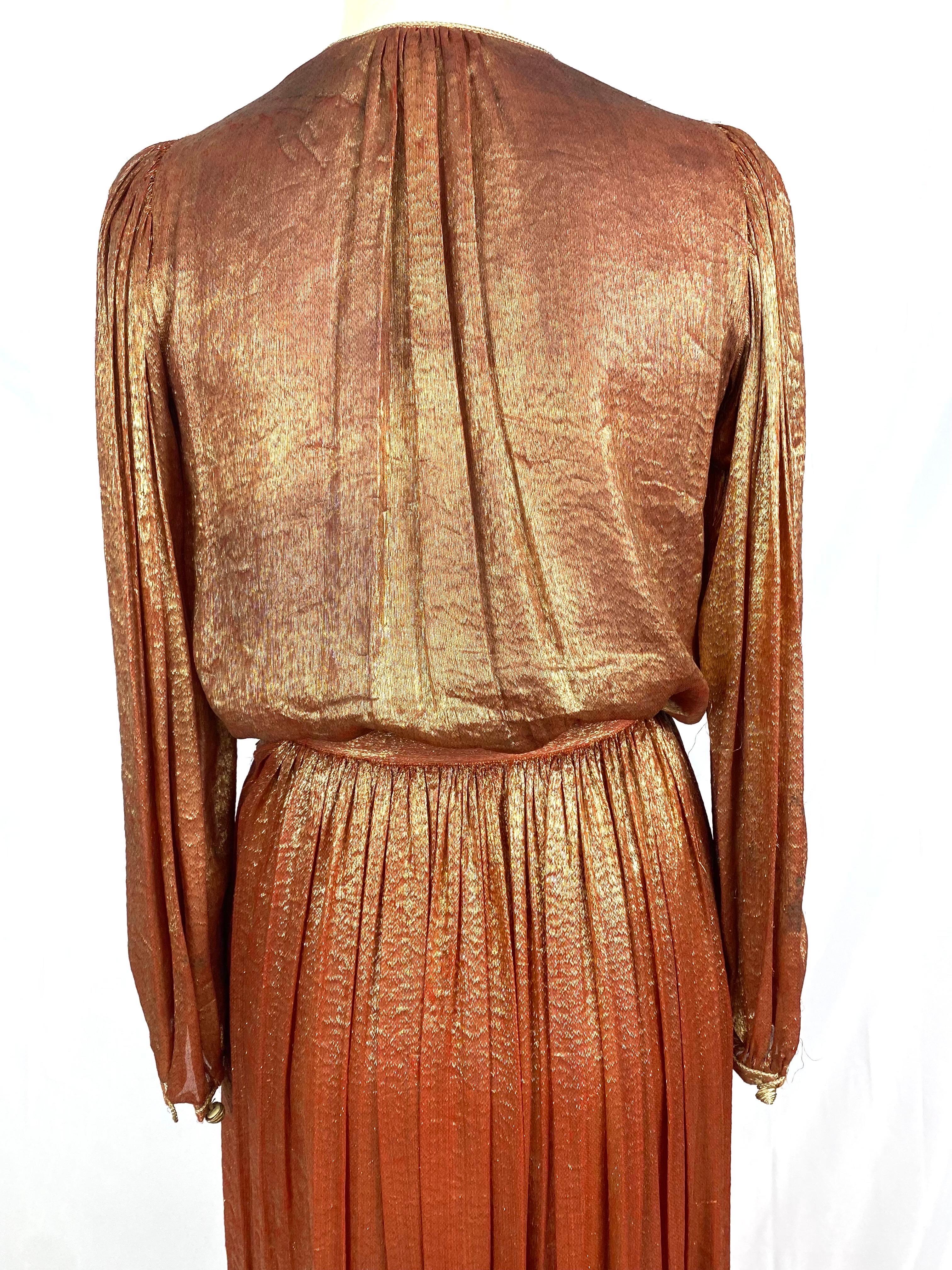 Vintage set from the 1970s by Yves Saint Laurent in gold and bronze silk lamé 14