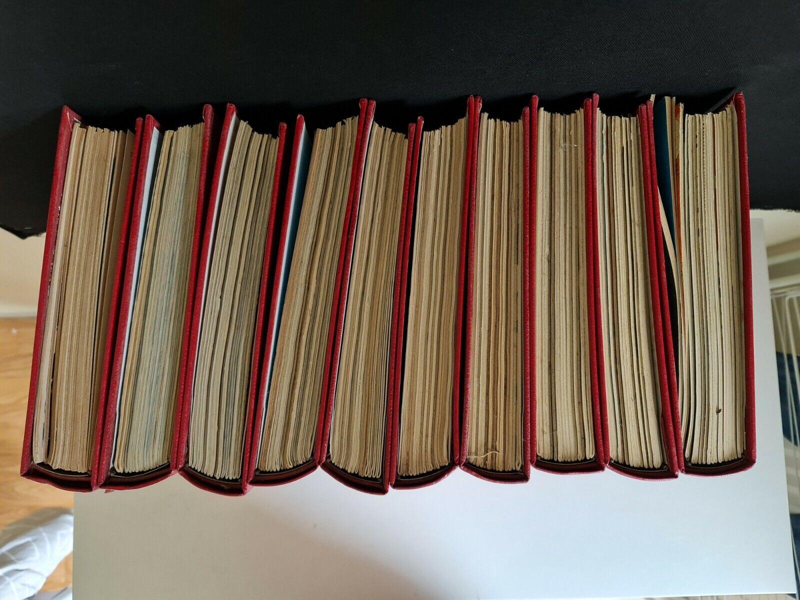 Metà XX secolo Set di 10 volumi religiosi illustrati 