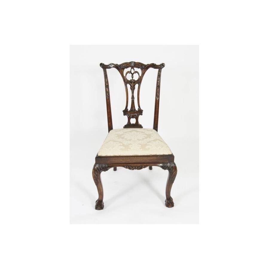 Set aus 12 Chippendale-Esszimmerstühlen aus Mahagoni, Mitte des 20. Jahrhunderts im Zustand „Gut“ im Angebot in London, GB