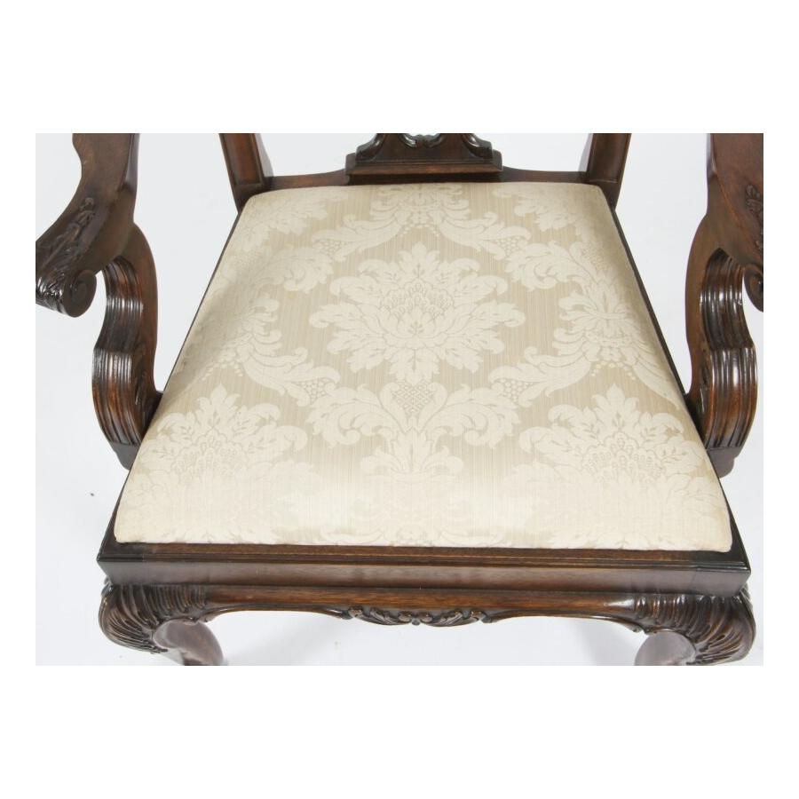 Set aus 12 Chippendale-Esszimmerstühlen aus Mahagoni, Mitte des 20. Jahrhunderts im Angebot 2