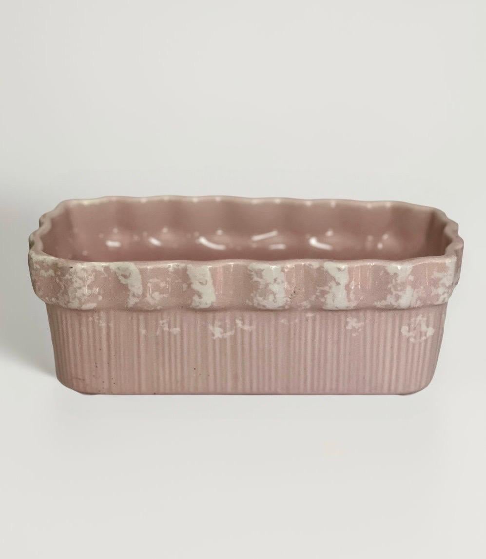 Set di 13 fioriere da collezione in ceramica smaltata rosa e verde in vendita 6