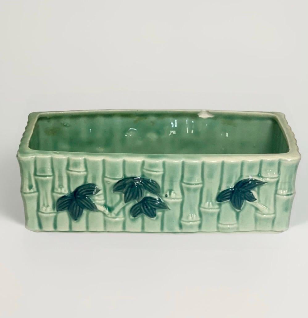 Set di 13 fioriere da collezione in ceramica smaltata rosa e verde in vendita 2