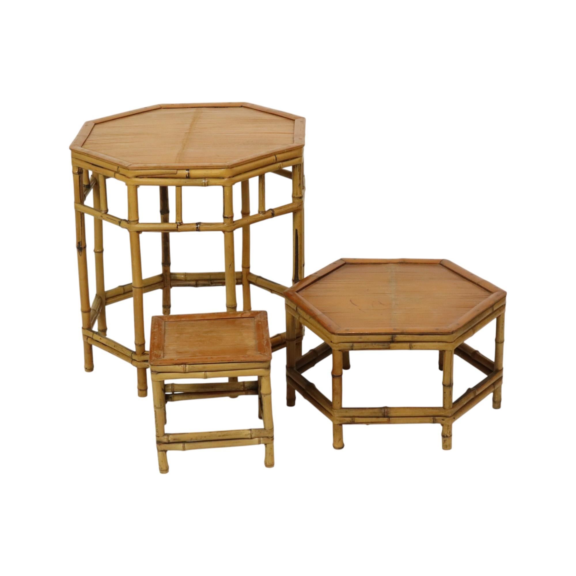 Beautiful vintage set of 3 bamboo and rattan side tables, coffee tables or plant tables, very decorative set completely in the warm boho style, nice different sizes that fit perfectly in a rural or vintage interior, circa 60s.

Super decorative in a