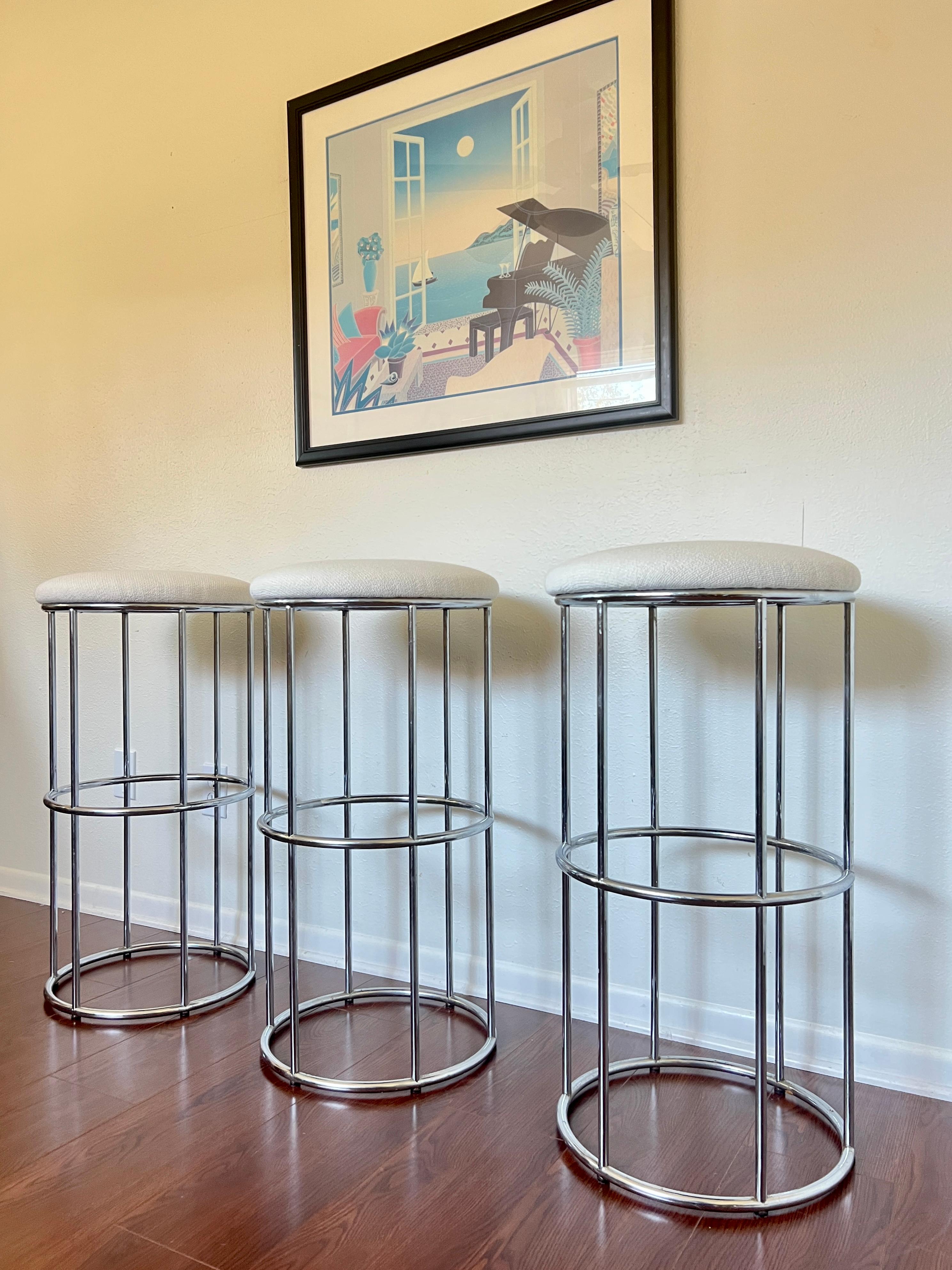 Vintage set of 3 chrome barstools newly reupholstered in an ivory boucle fabric For Sale 2