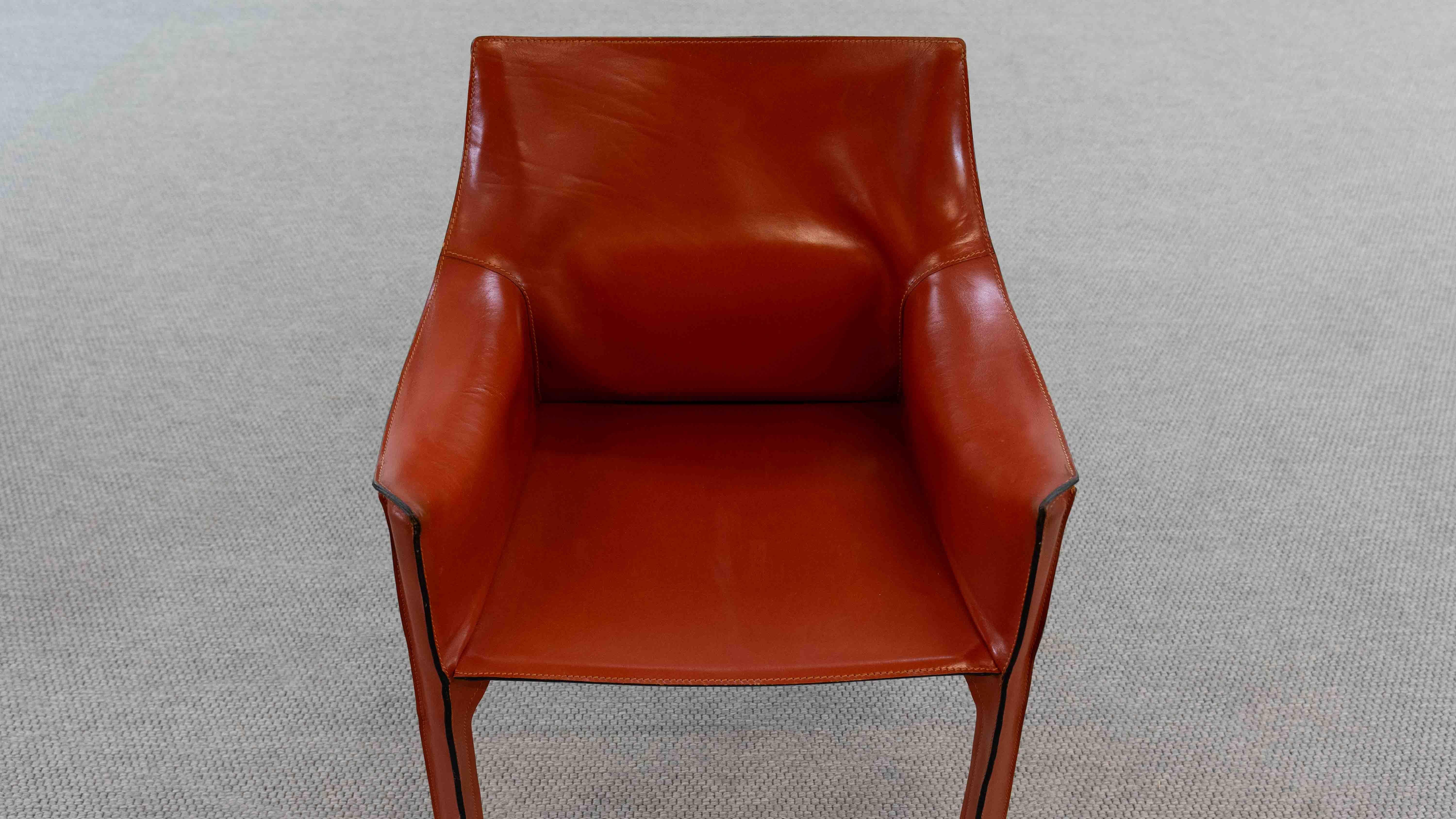 Vintage Set of 4 Cassina CAB 413 Armchairs by Mario Bellini, 1976 For Sale 5