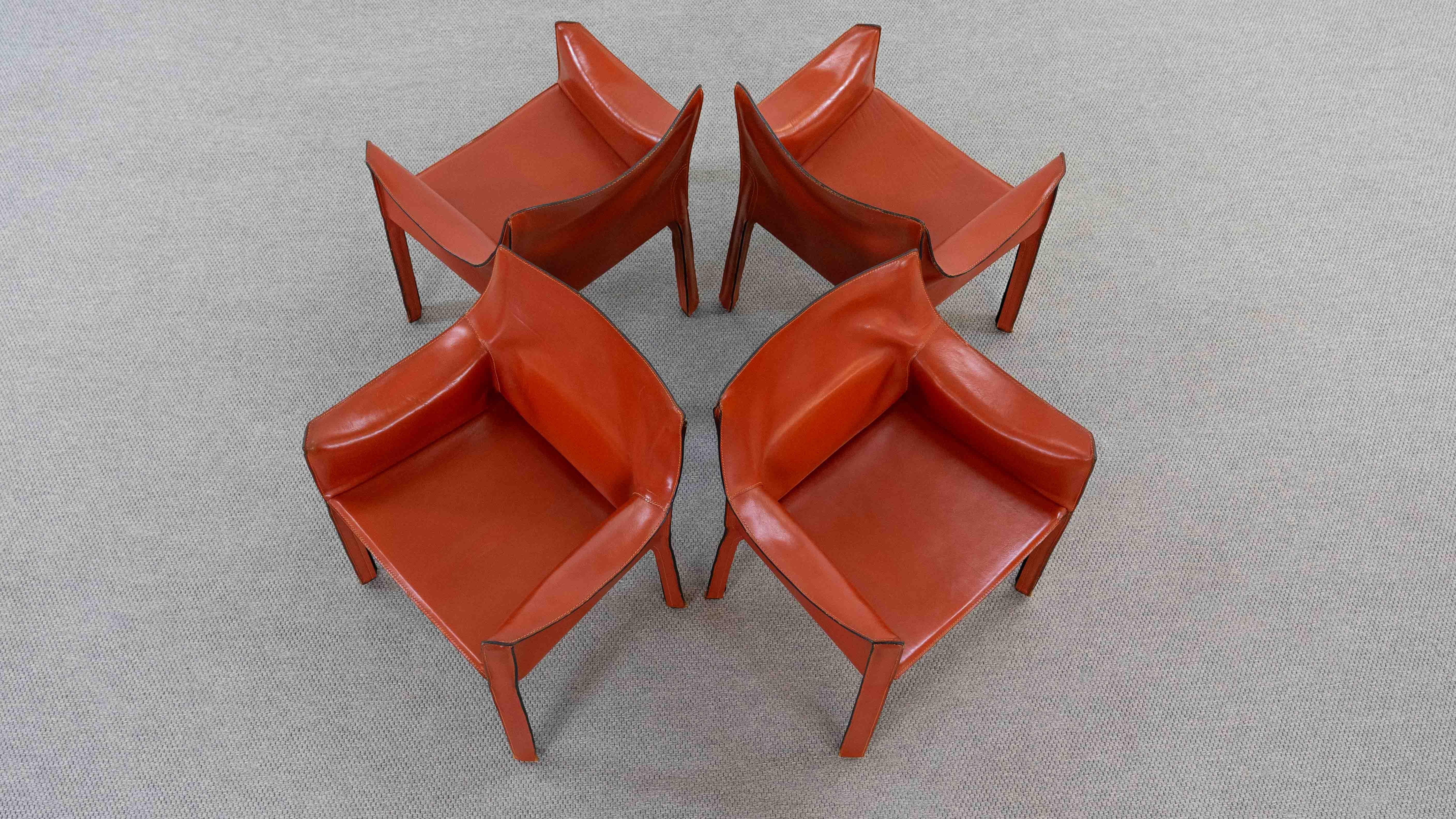 Vintage Set of 4 Cassina CAB 413 Armchairs by Mario Bellini, 1976 For Sale 2