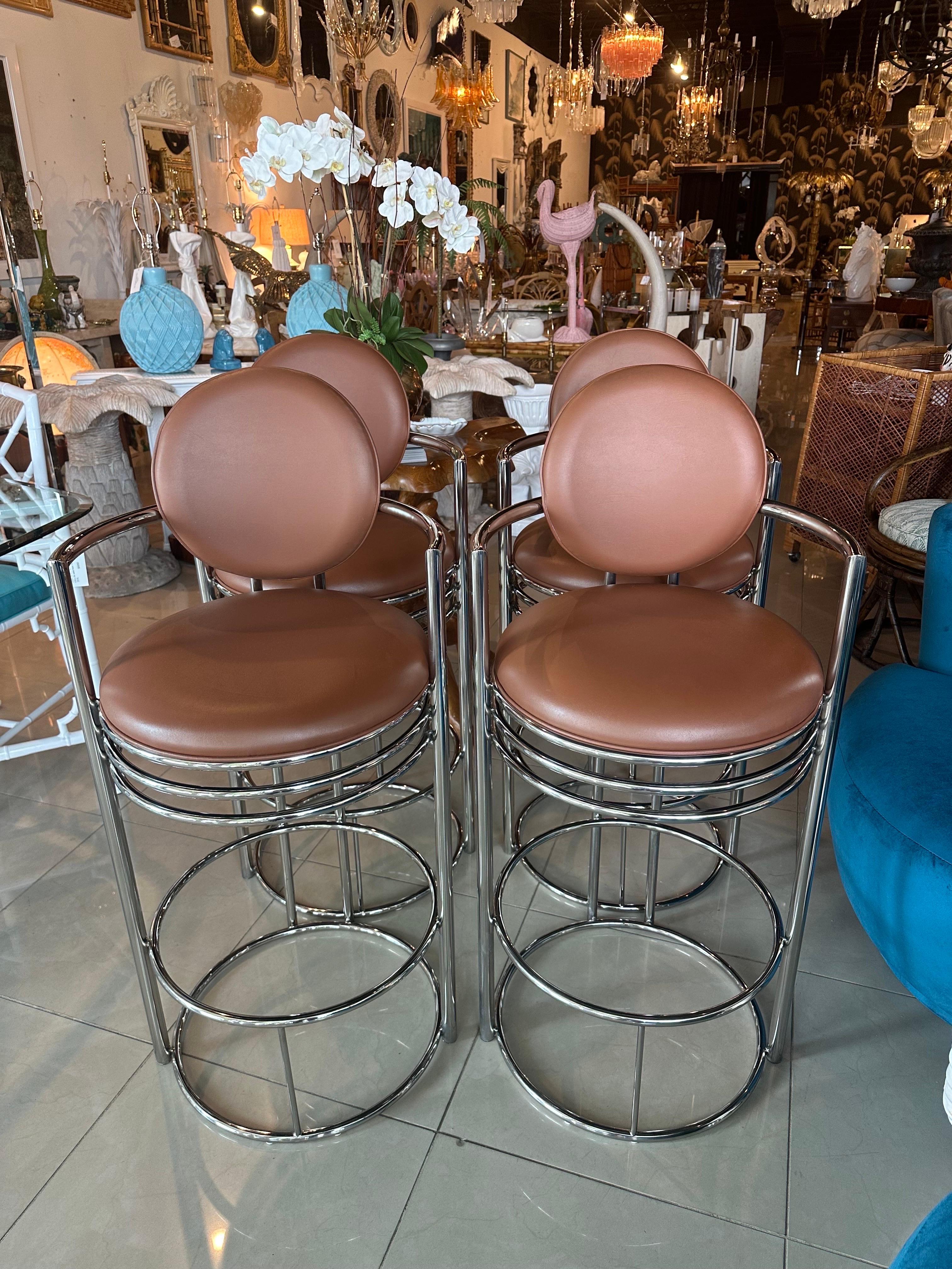 Vintage Set of 4 DIA Design Institute America Chrome Arm Barstools Bar Stools  In Good Condition For Sale In West Palm Beach, FL