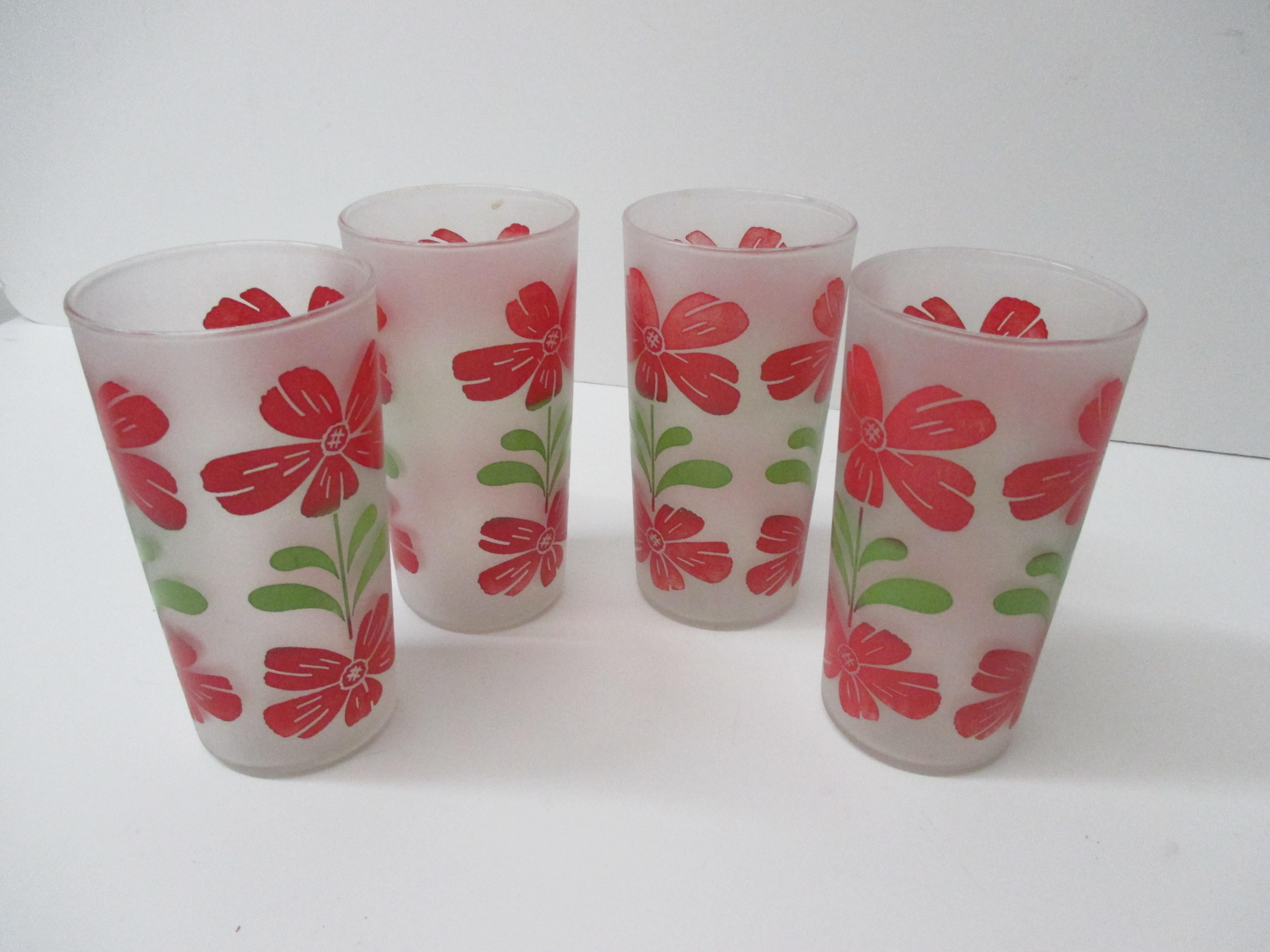Vintage set of (4) frosted glass hand painted glasses.
Size: 5.5