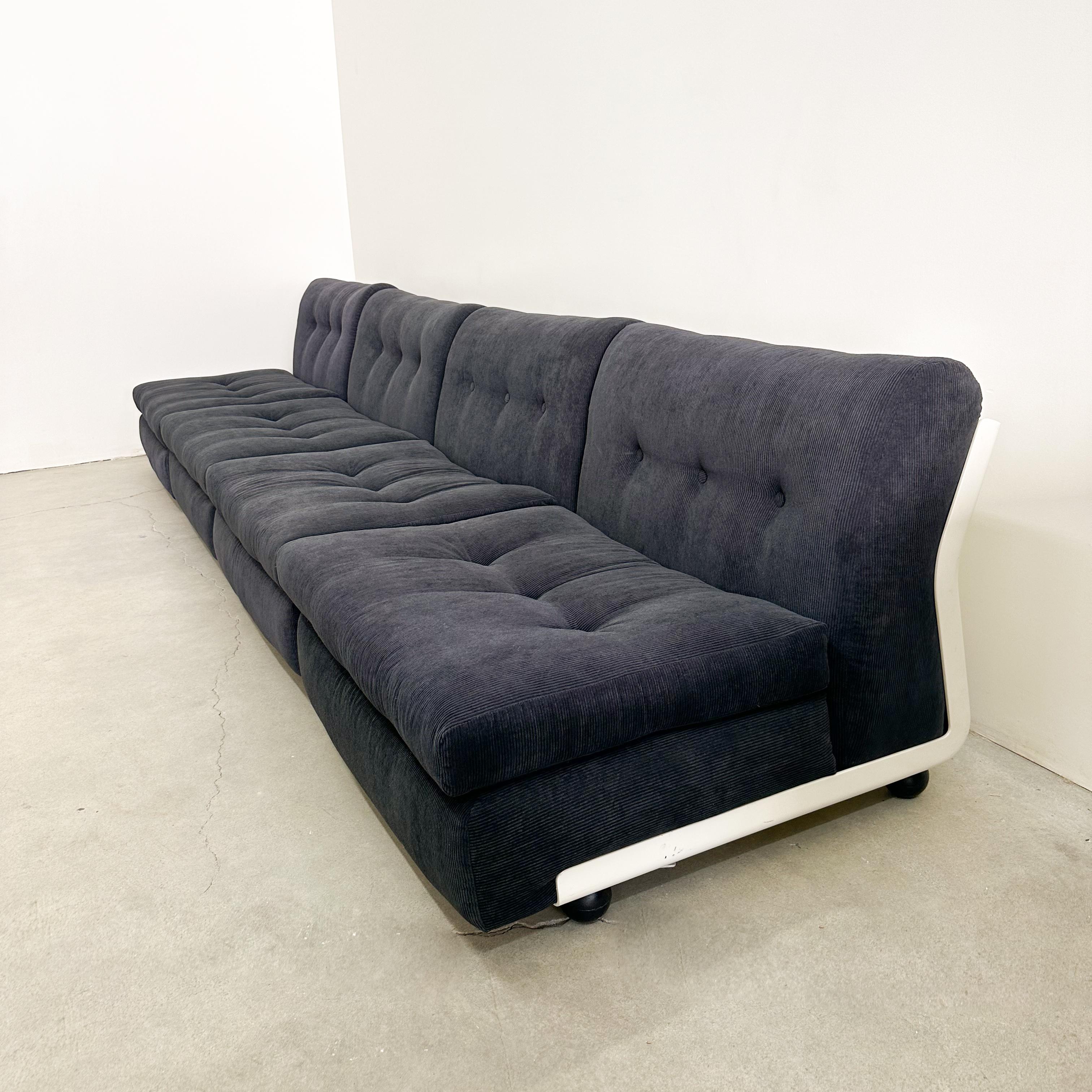 Mid-Century Modern Vintage Set of 4 Mario Bellini Amanta Lounge Chairs for C&B Italia