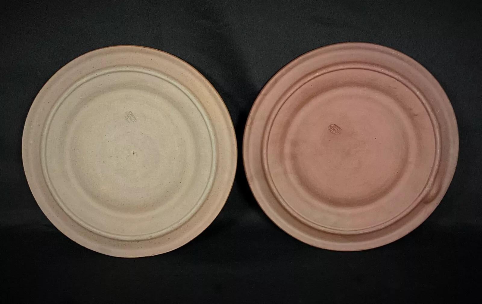 Grès porcellanato Set di 5 piatti in gres d'epoca - Grès du Marais, Francia centrale - 2Y520 in vendita