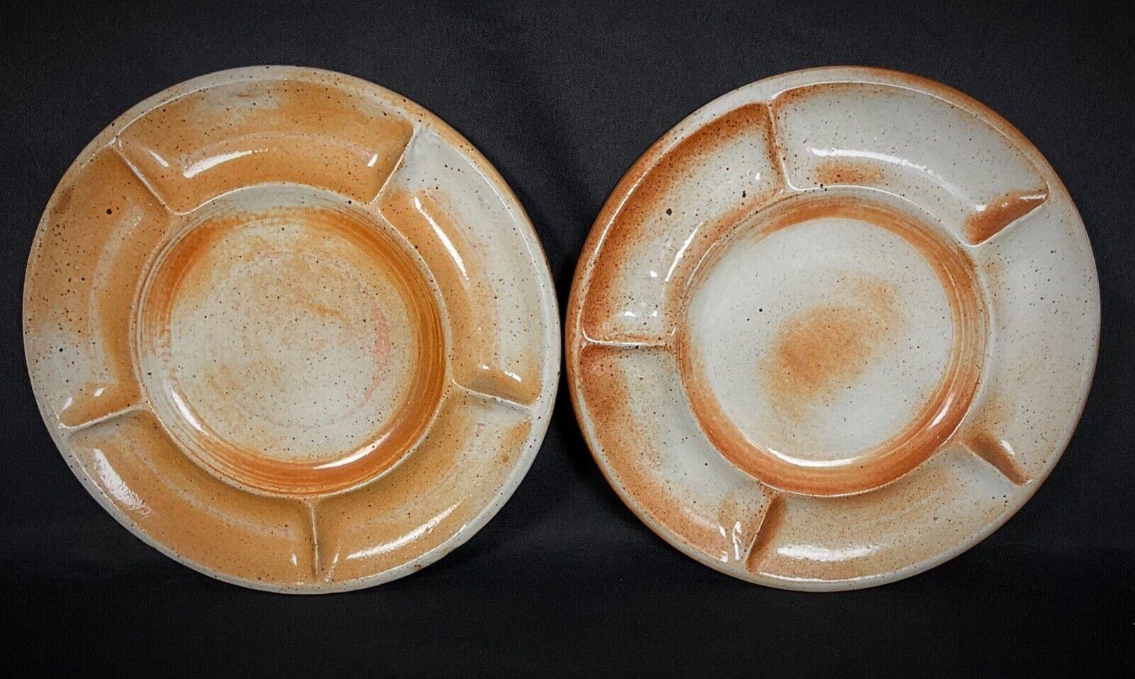 Set di 5 piatti in gres d'epoca - Grès du Marais, Francia centrale - 2Y520 in vendita 1