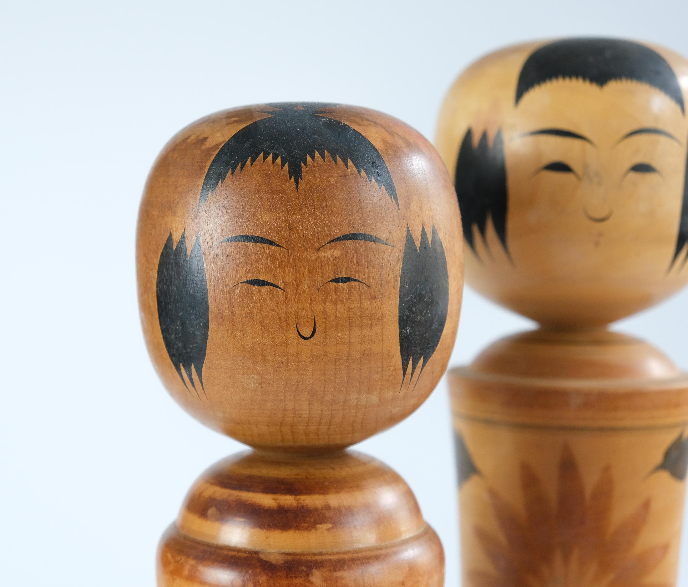 Vintage Set of 5 Traditional Hand-Painted Japanese Kokeshi Dolls, c.1950s For Sale 6