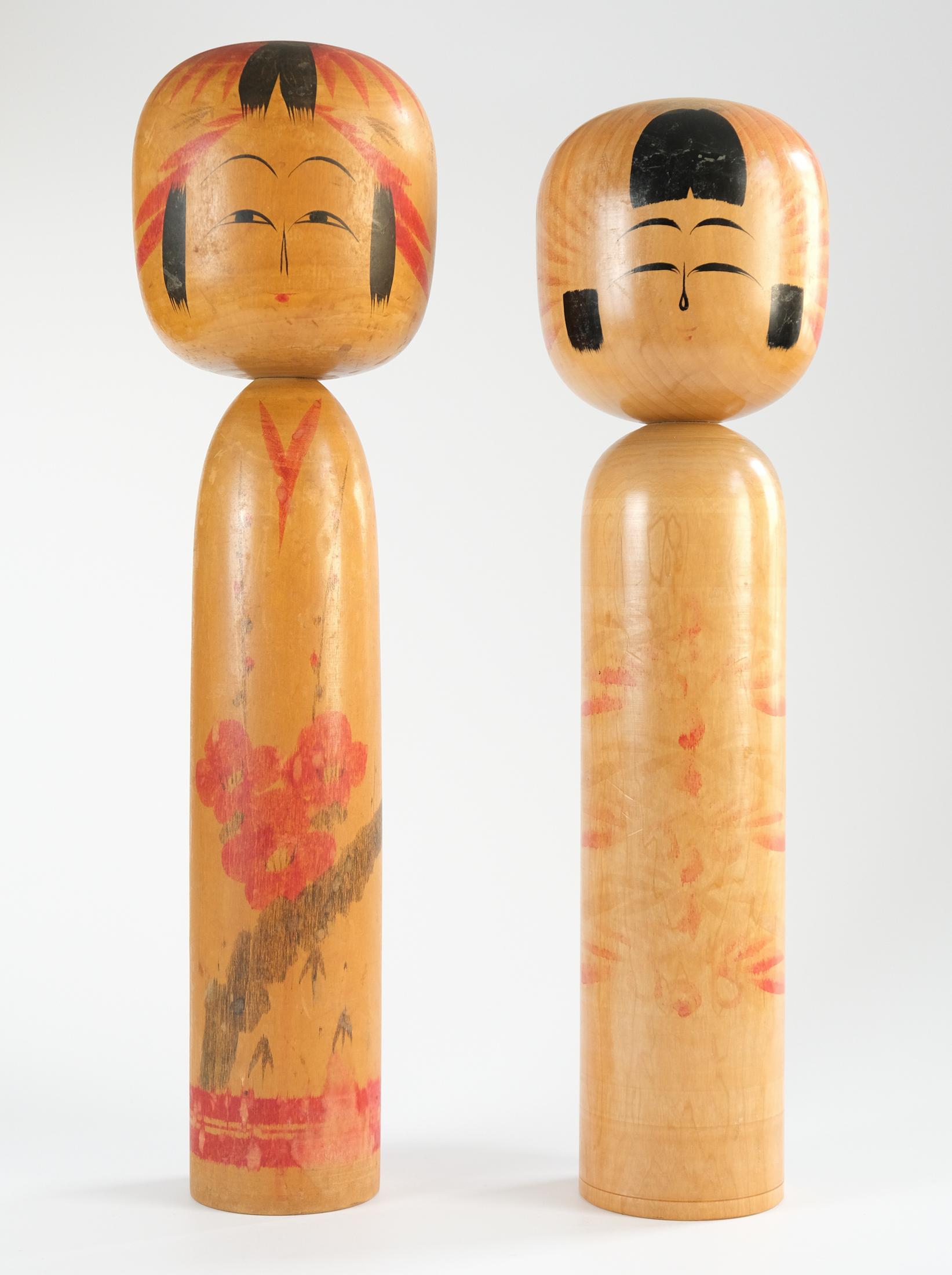 Edo Vintage Set of 5 Traditional Hand-Painted Japanese Kokeshi Dolls, c.1950s For Sale