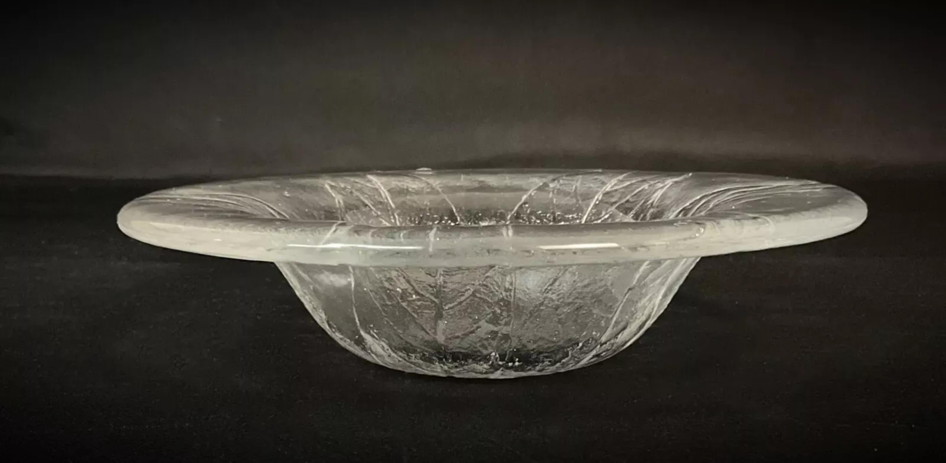 Milieu du XXe siècle Vintage Set of 6 Crystal Dessert / Fruit Bowls with Leaf Etchings- 2Y619 en vente