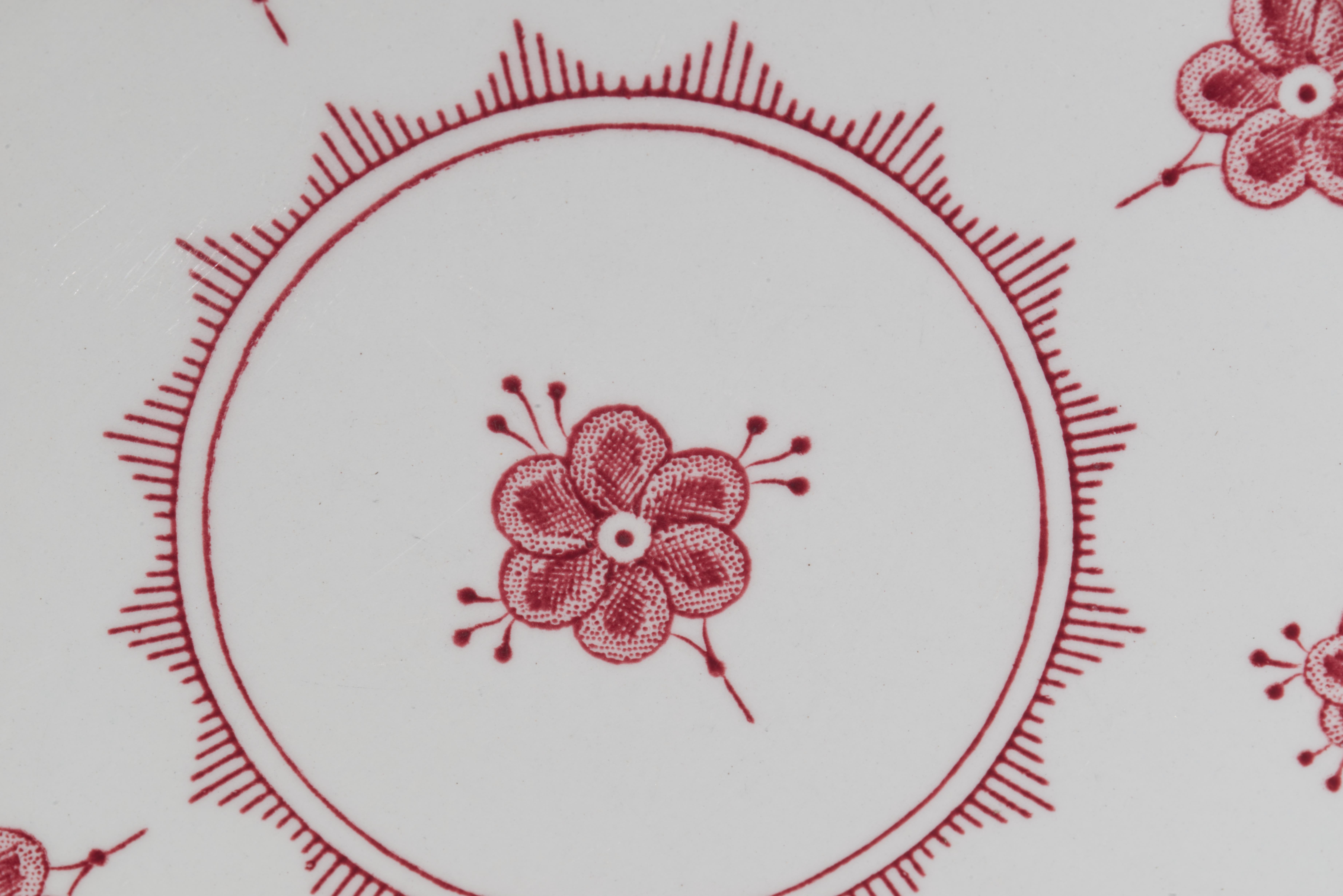 20th Century Vintage Set of 6 Furnivals England Salad Plates Red Denmark Pattern For Sale