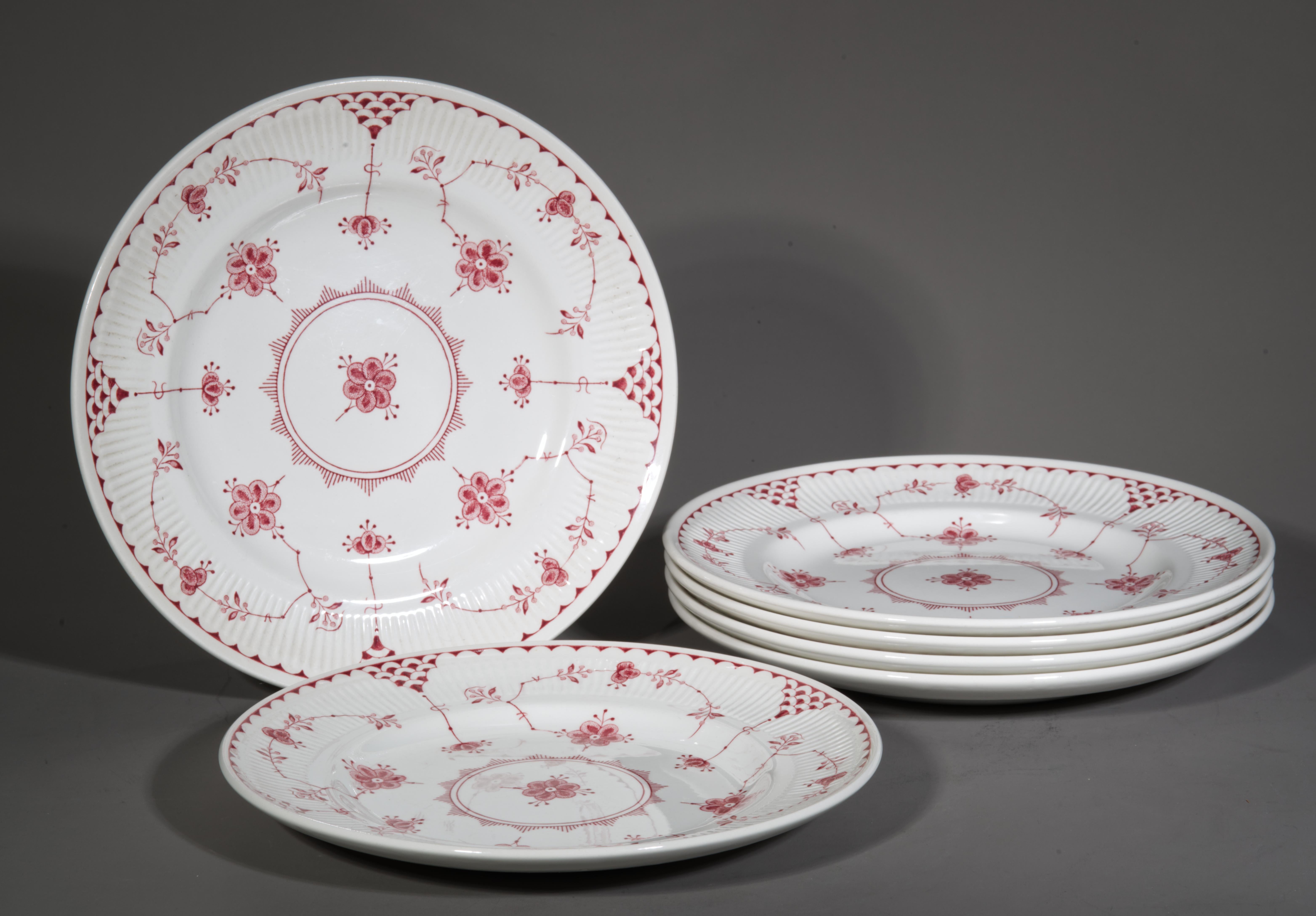 Vintage Set of 6 Furnivals England Salad Plates Red Denmark Pattern For Sale 1