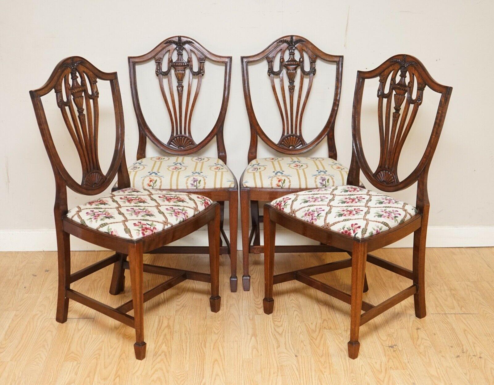We are so excited to present to you this lovely Vintage set of 6 dining chairs.

Please carefully look at the pictures to see the condition before purchasing as they form part of the description. 



Measurements

Height - 100 cm
Width - 54