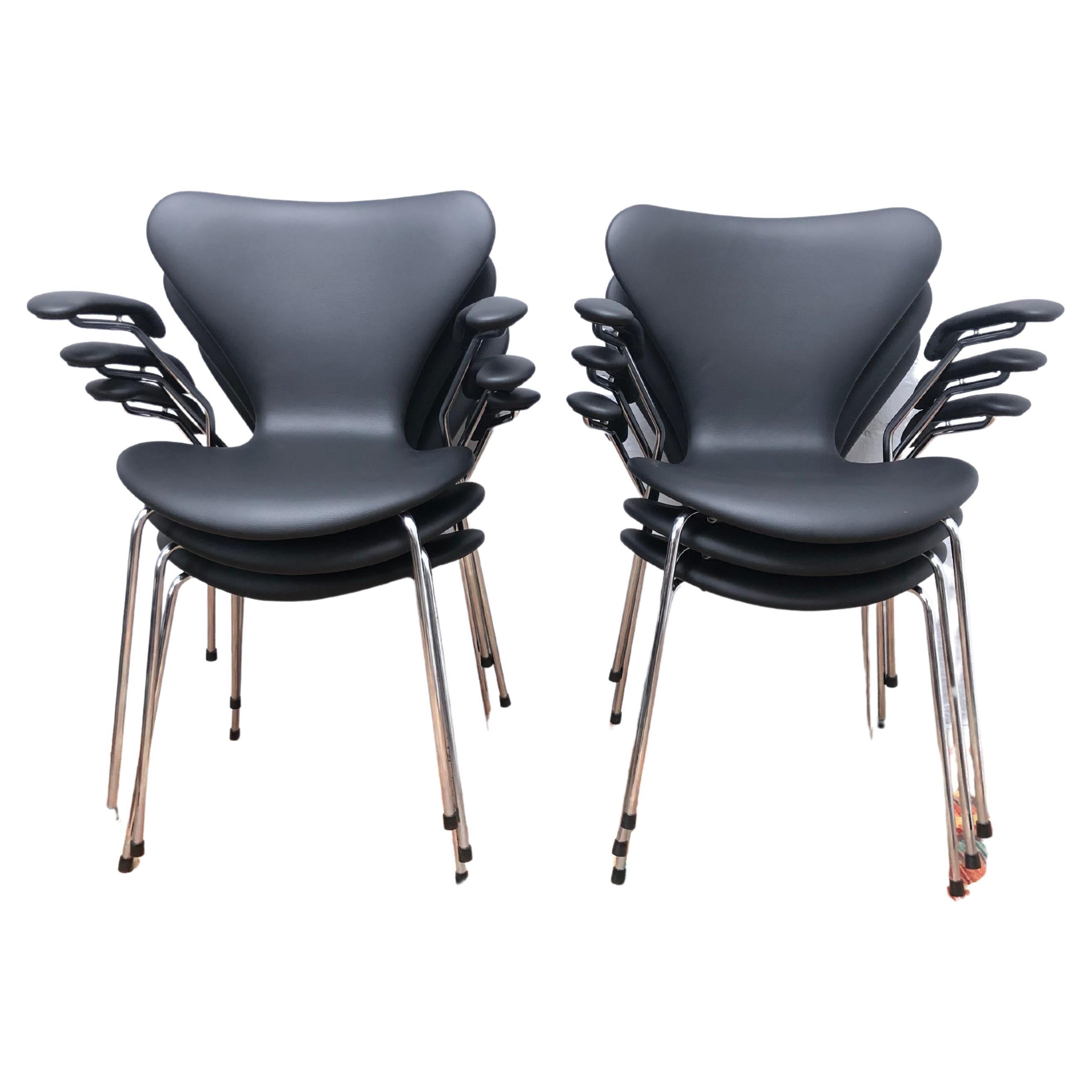 Vintage Set of 6 Iconic Arne Jacobsen 3207 Chairs Designed in 1955
