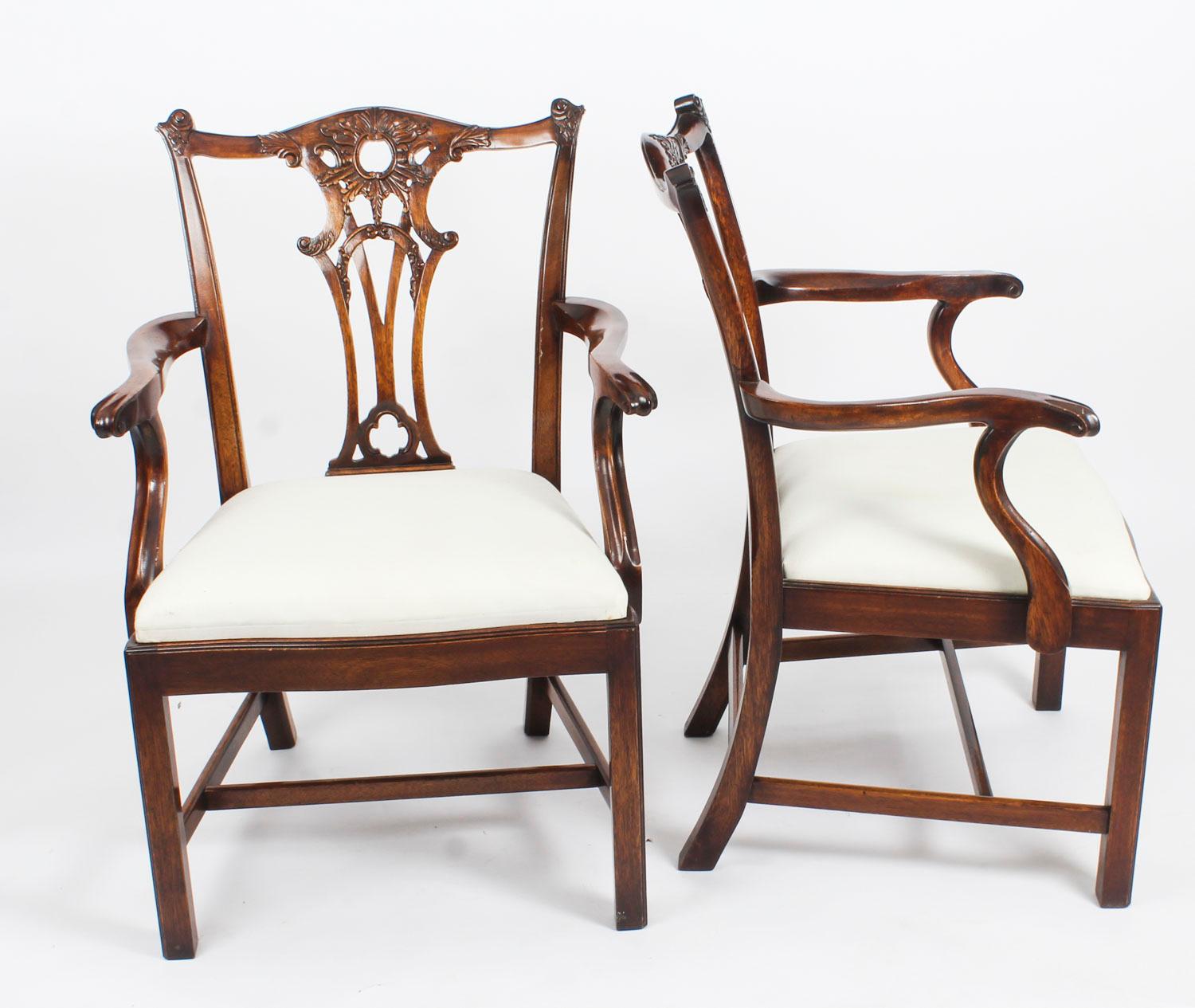 Mid-20th Century Vintage Set of 6 Mahogany Chippendale Revival Armchairs, 20th Century