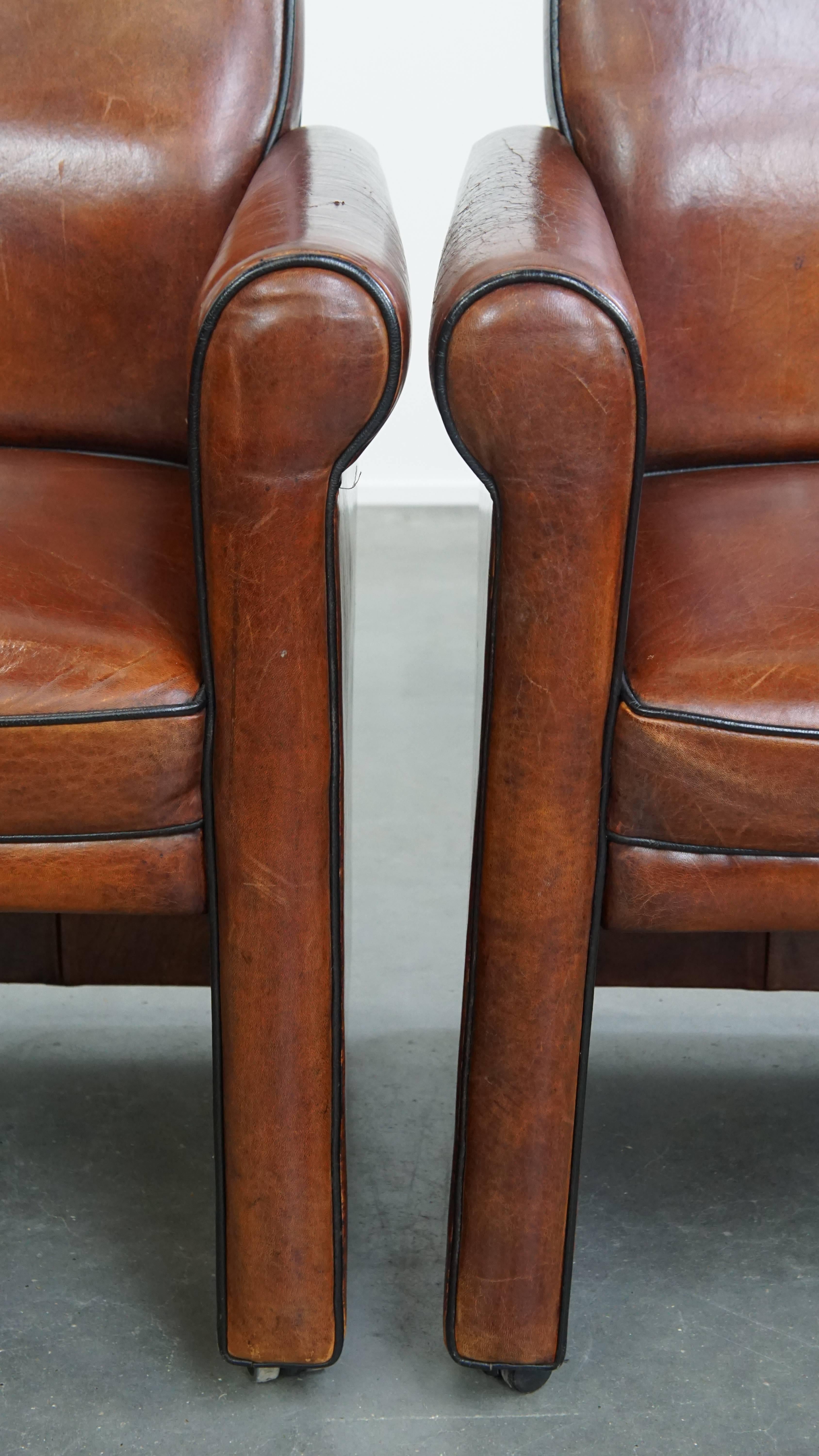 Vintage set of 6 sheepskin leather dining chairs on Wheels im Angebot 1