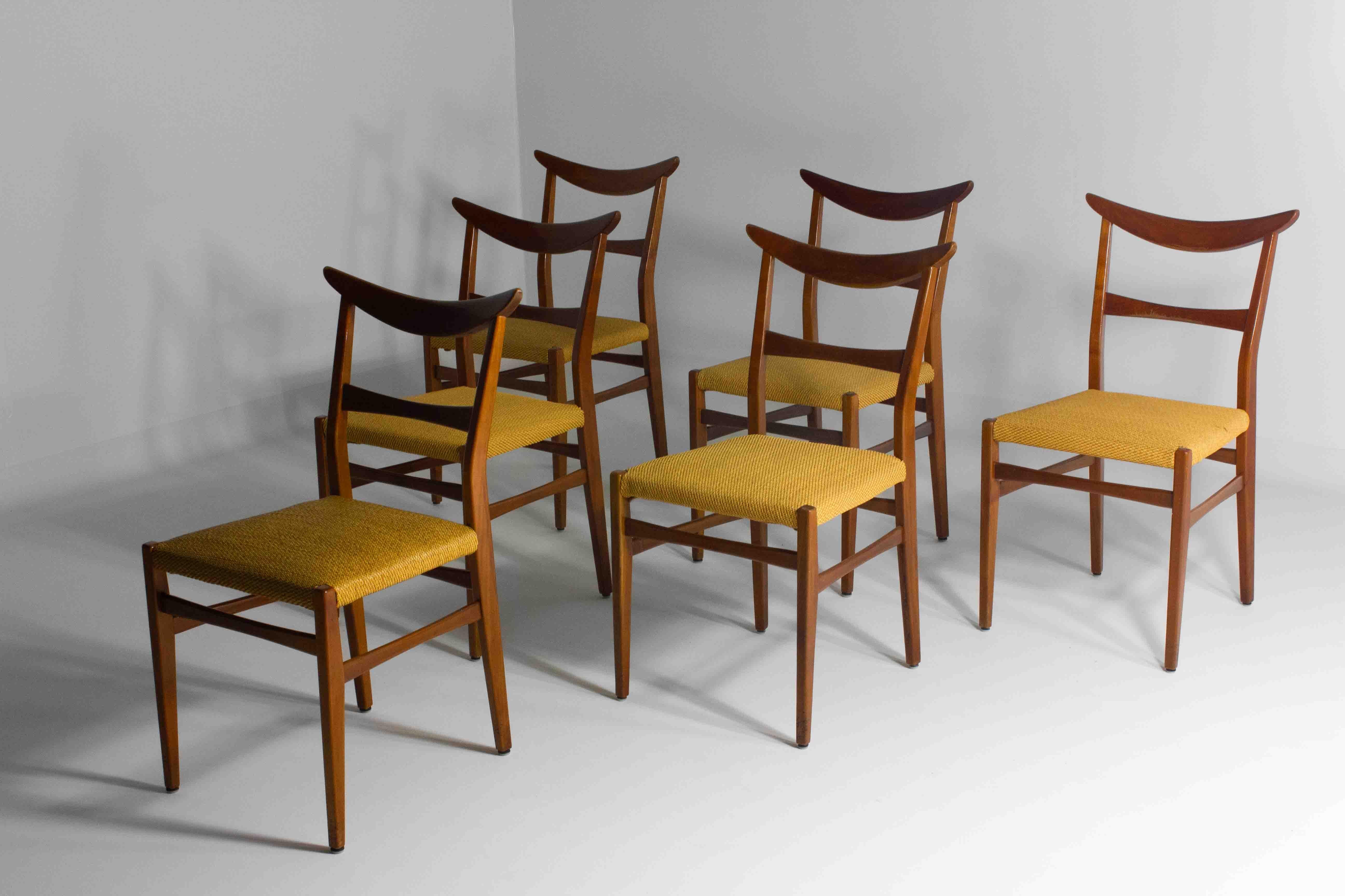  Vintage set of 6 unique arched chairs, 1960s In Good Condition For Sale In Antwerpen, VAN