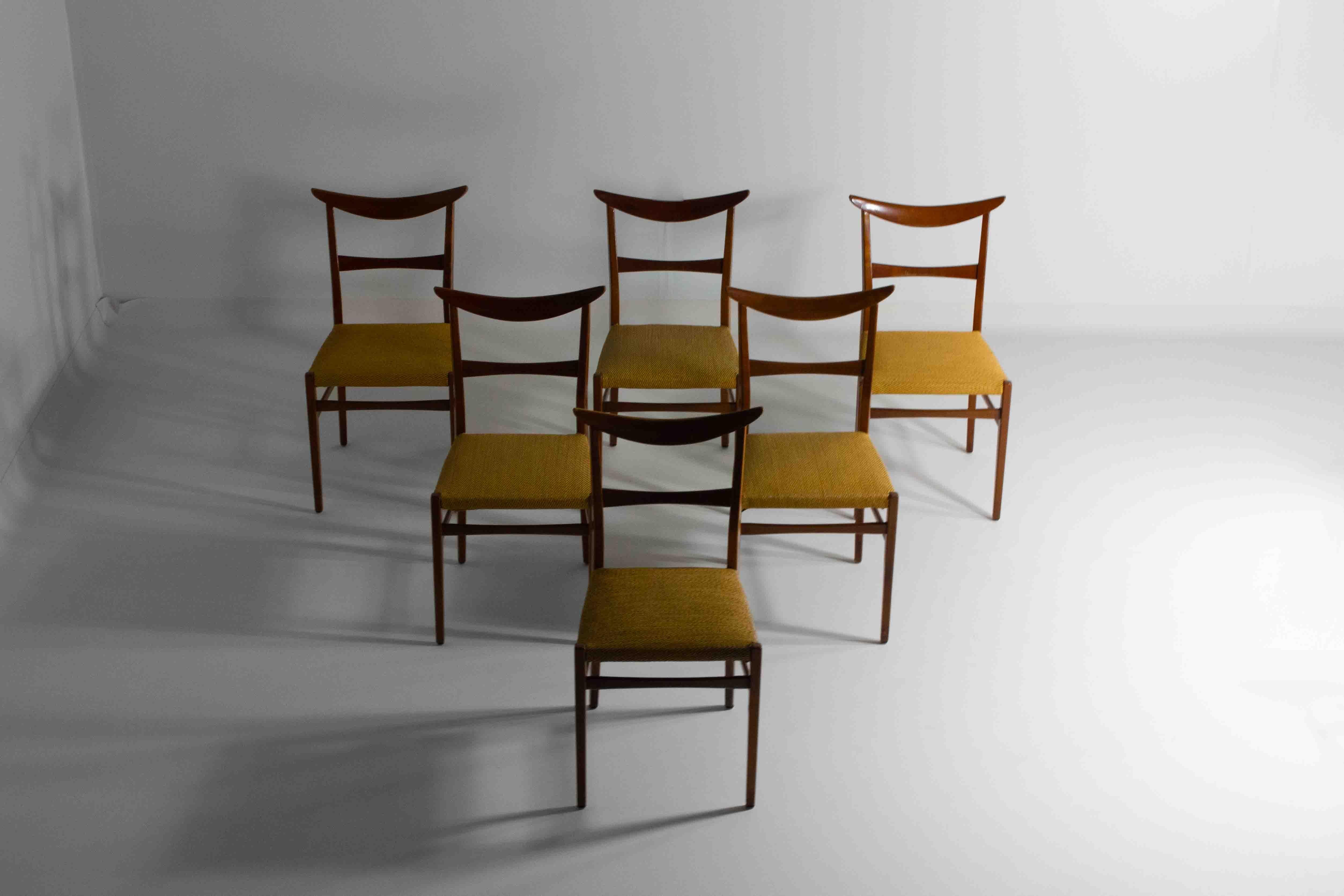 Mid-20th Century  Vintage set of 6 unique arched chairs, 1960s For Sale