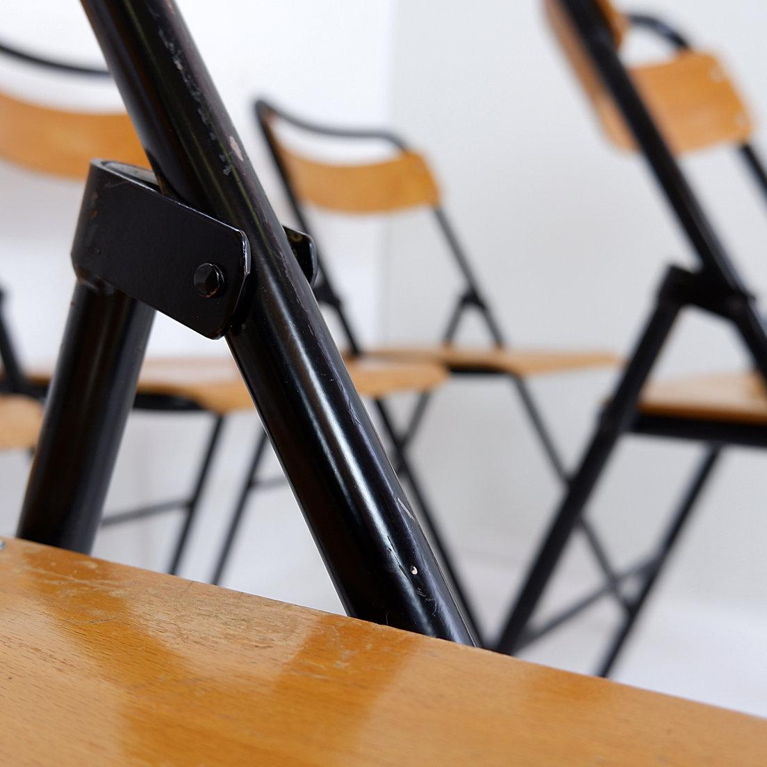 Metal Vintage Set of 7 folding chair in metal and wood - 1960s For Sale