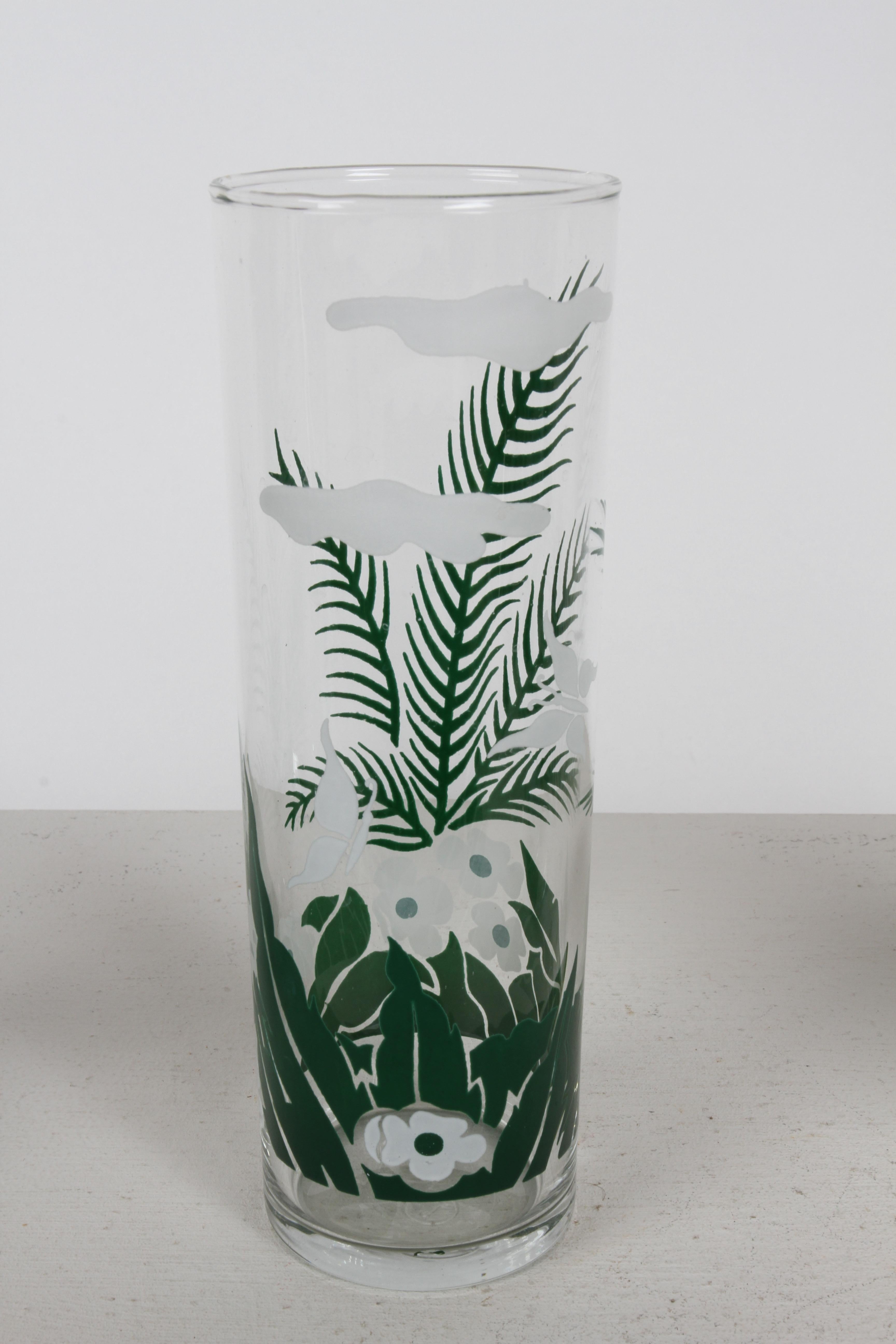 Vintage set of 7 Libbey Tom Collins Tropical Island Palm Tree Theme Tall Glasses For Sale 1