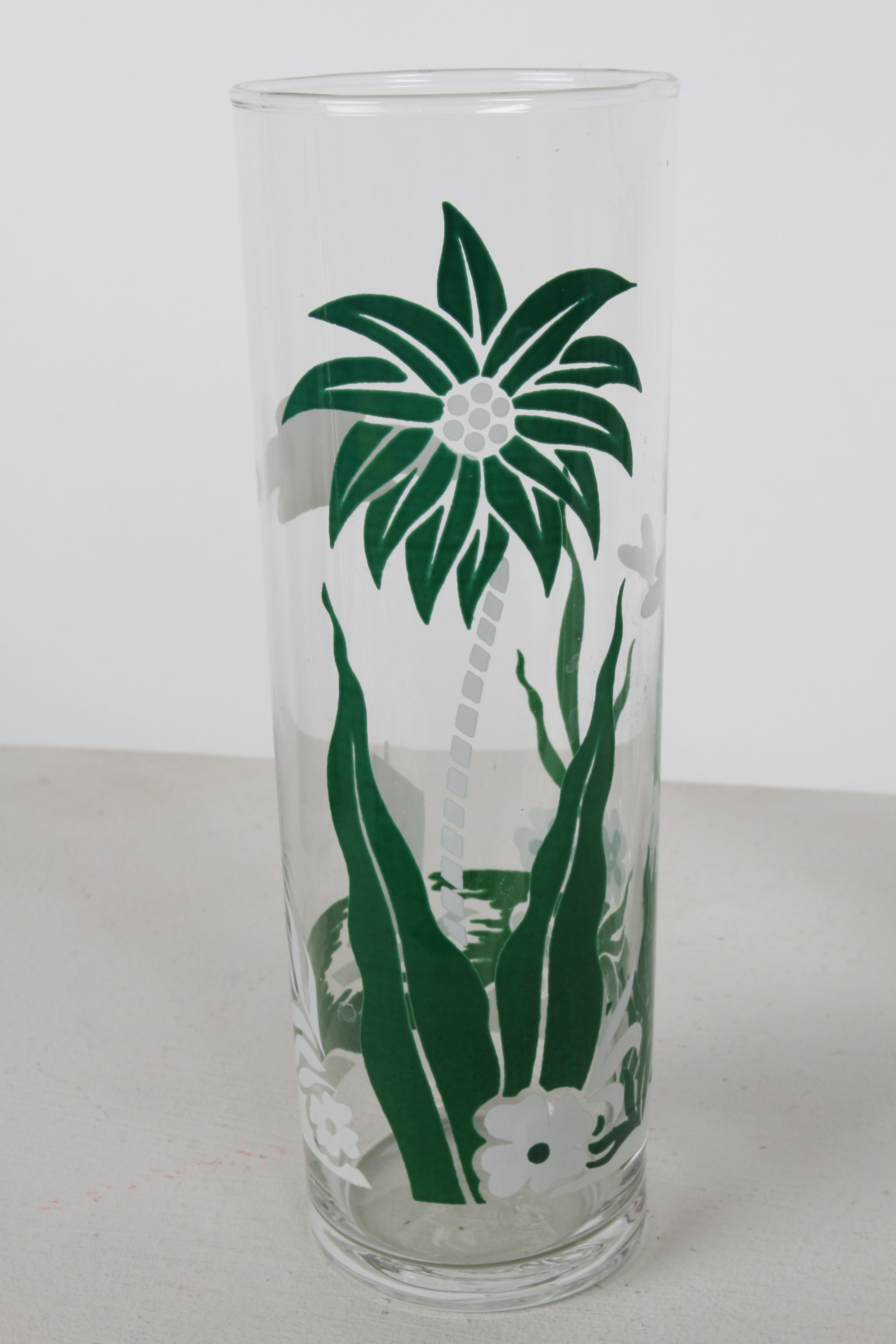 Vintage set of 7 Libbey Tom Collins Tropical Island Palm Tree Theme Tall Glasses For Sale 5