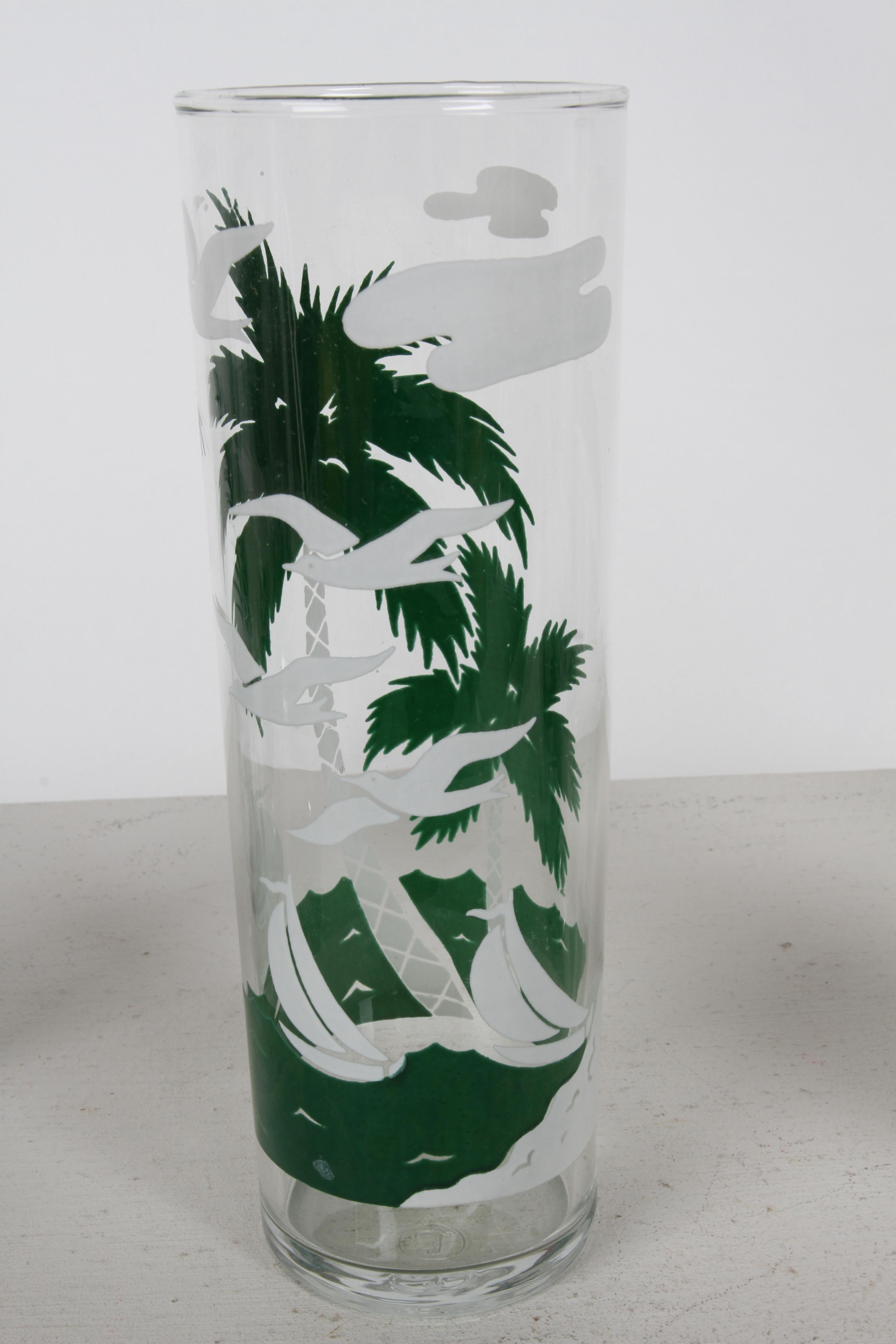 Vintage set of 7 Libbey Tom Collins Tropical Island Palm Tree Theme Tall Glasses For Sale 1