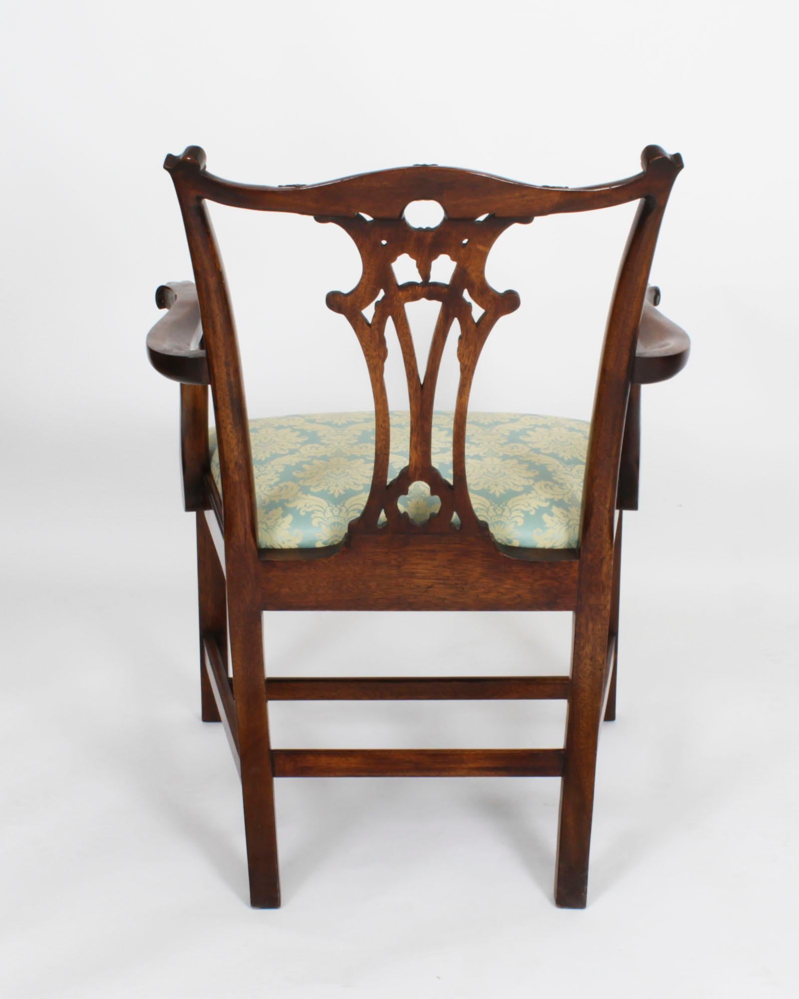 Ensemble vintage de 8 fauteuils néo- Chippendale 20ème siècle en vente 8