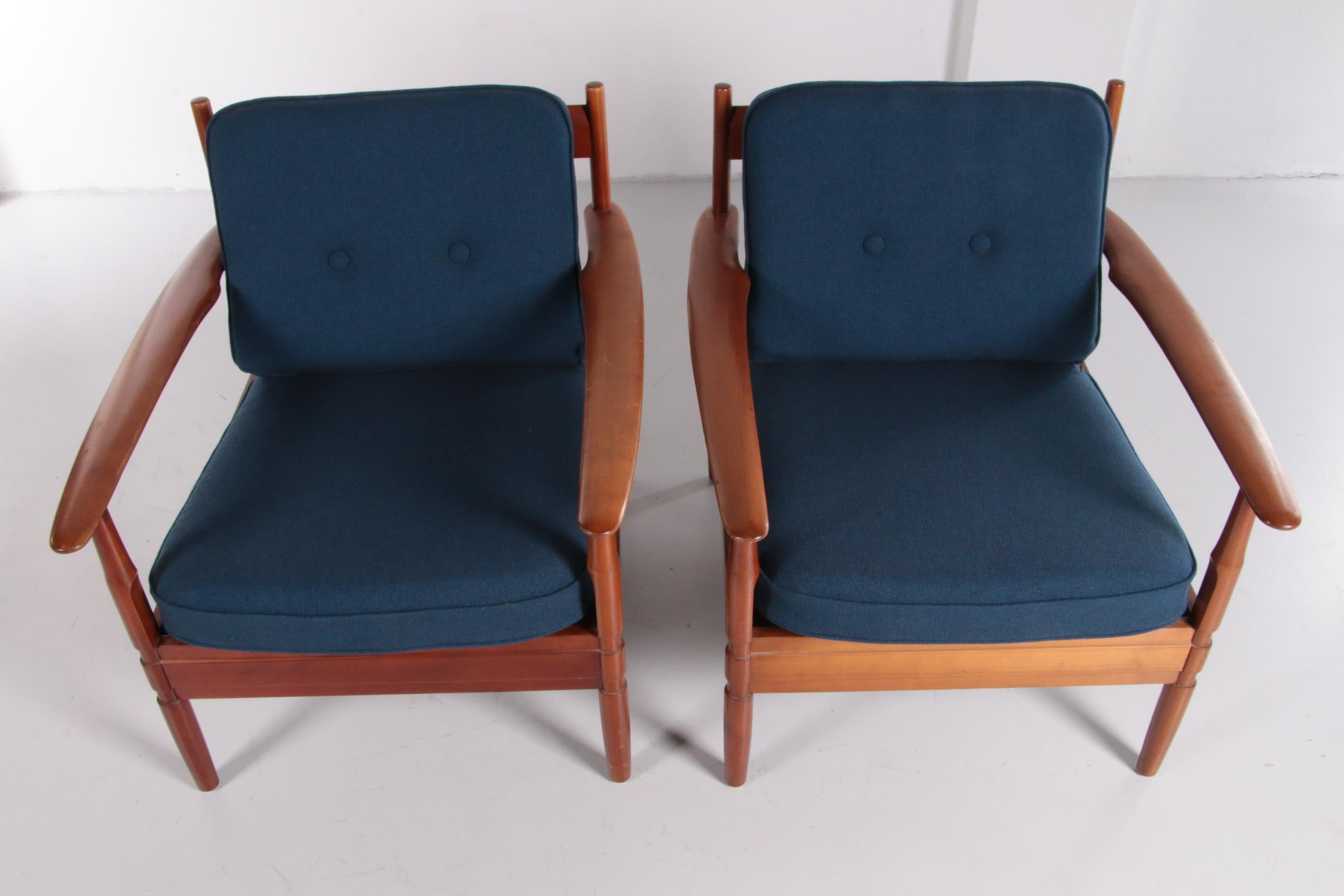 Tissu Vintage Set of Armchairs Grete Jalk Made by France and Son, 1960 Denmark en vente