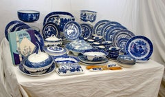 Vintage Set of Blue Willow China Service 117 Pieces
