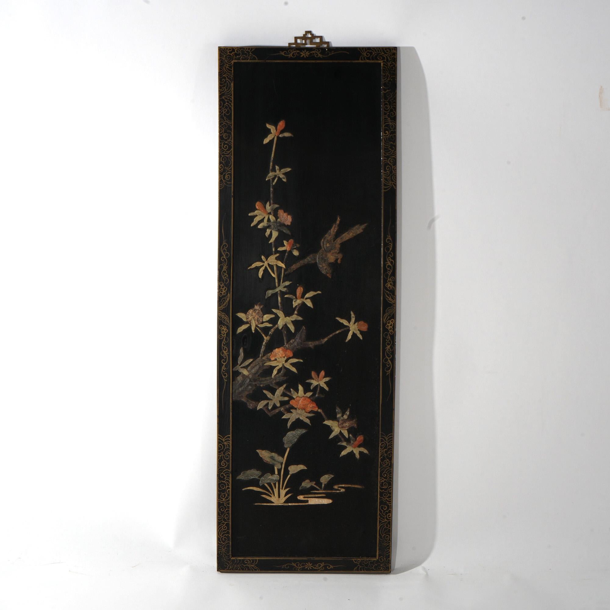 XX secolo Set vintage di pannelli da parete cinesi ebanizzati con disegni di pietre dure intagliate C1940