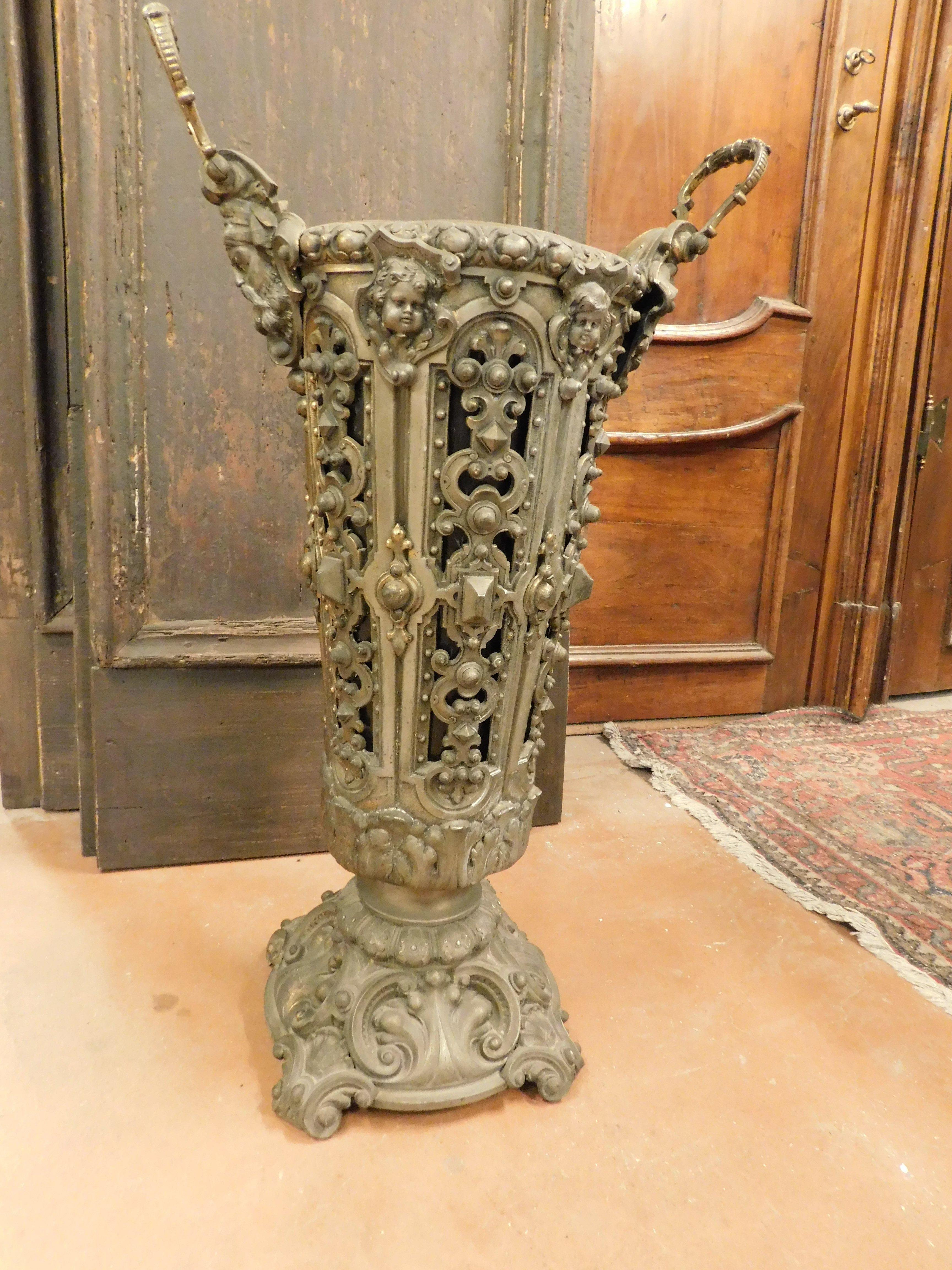 Italian Vintage Set of Column Vase Holder and Vase Umbrella Holder, Carved Gilded, '900 For Sale